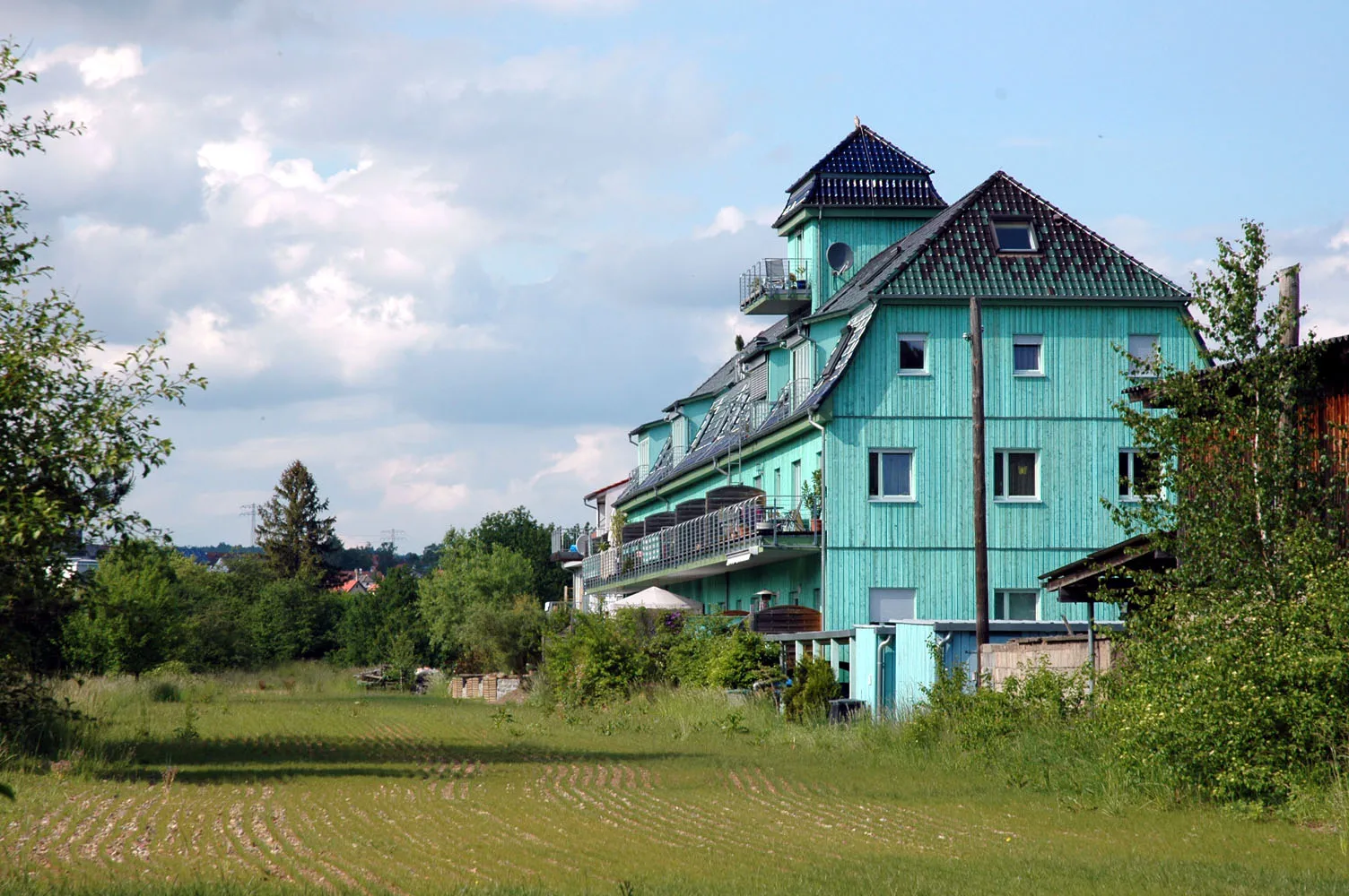 Photo showing: former warehouse at abandoned train station in Hardheim.