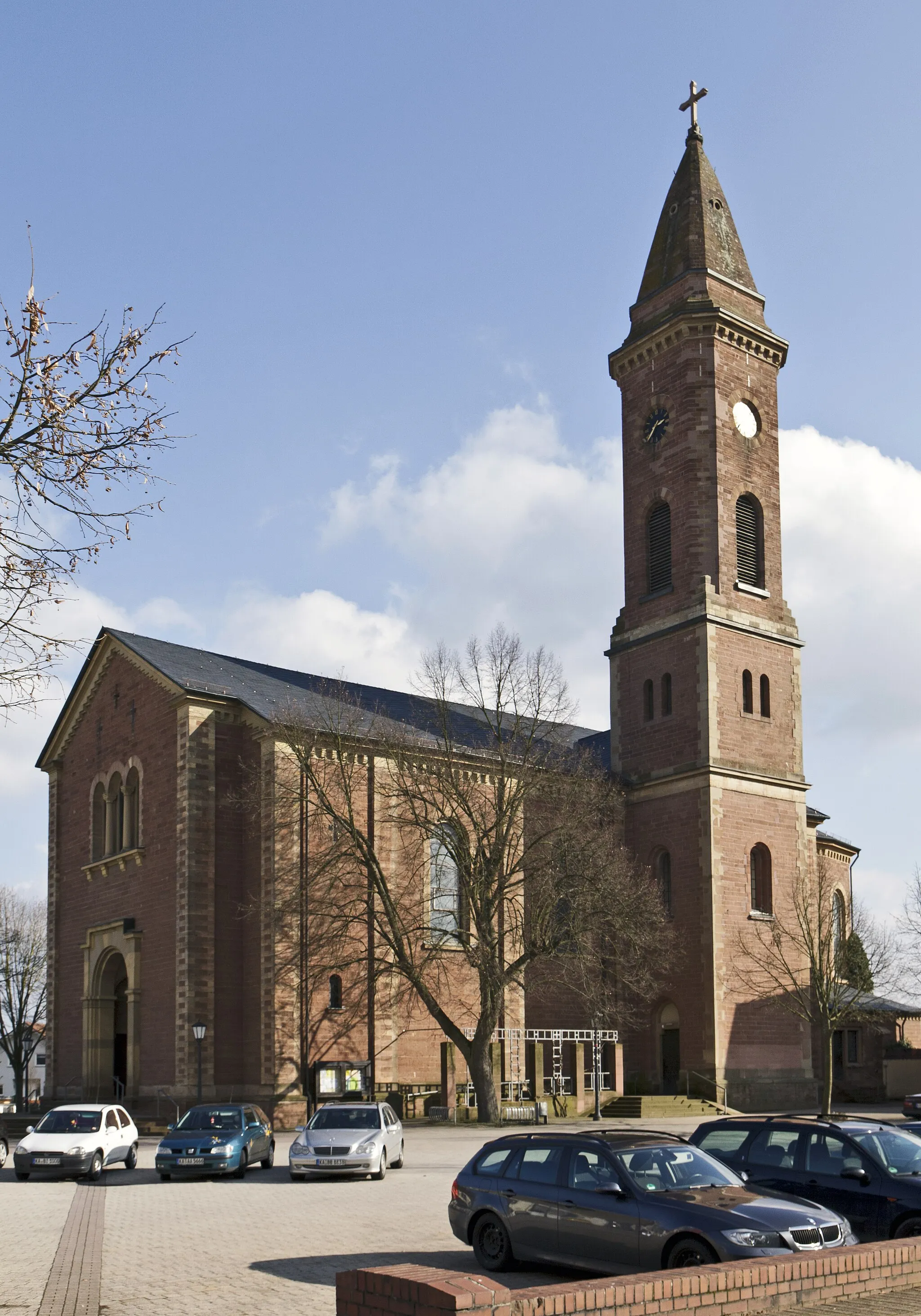 Photo showing: Ubstadt-Weiher, Ortsteil Weiher, katholische St.-Nikolaus-Kirche