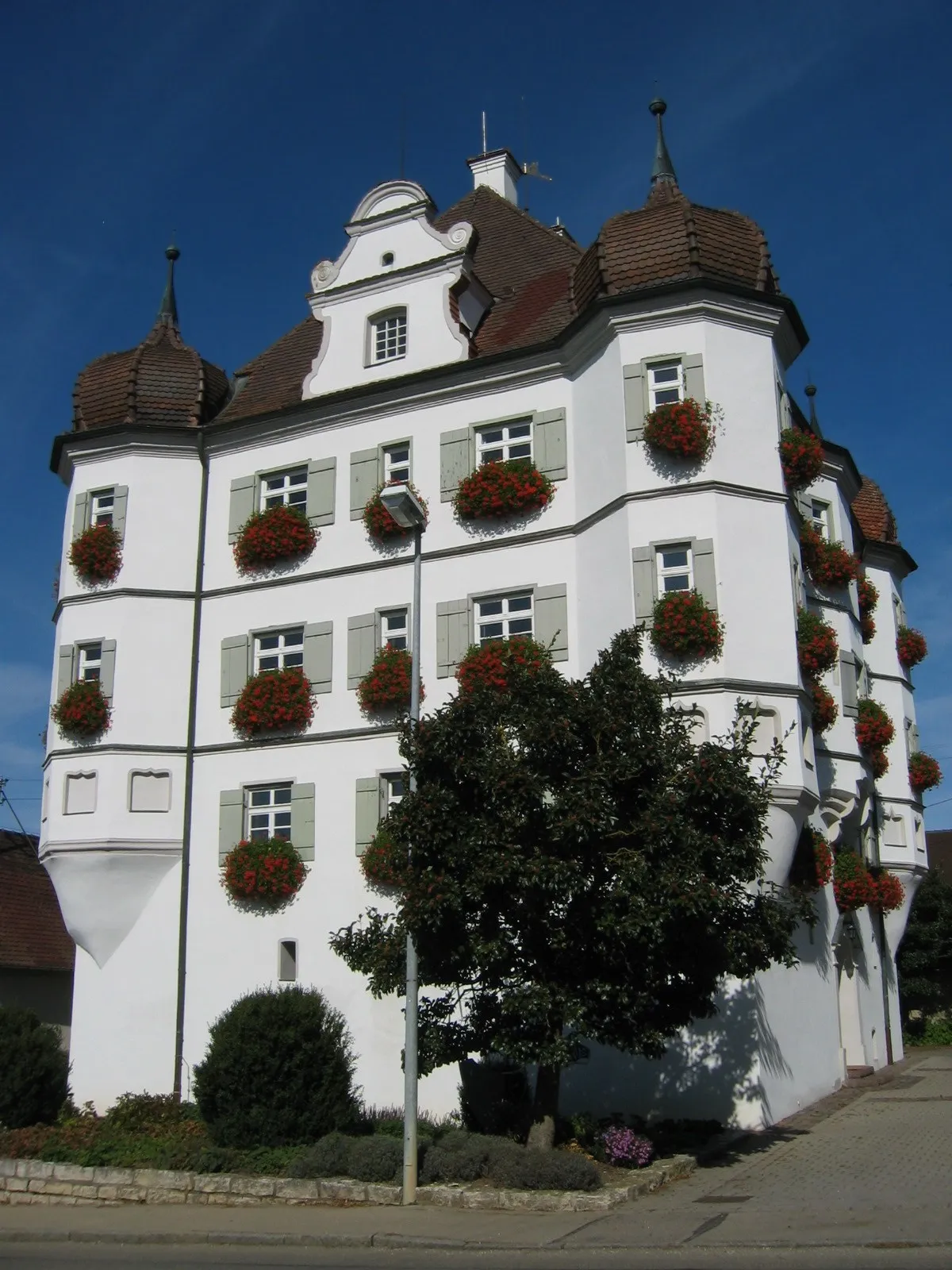Photo showing: Bernstadt, Alb-Donau-Kreis: Schloss (heute Rathaus)
