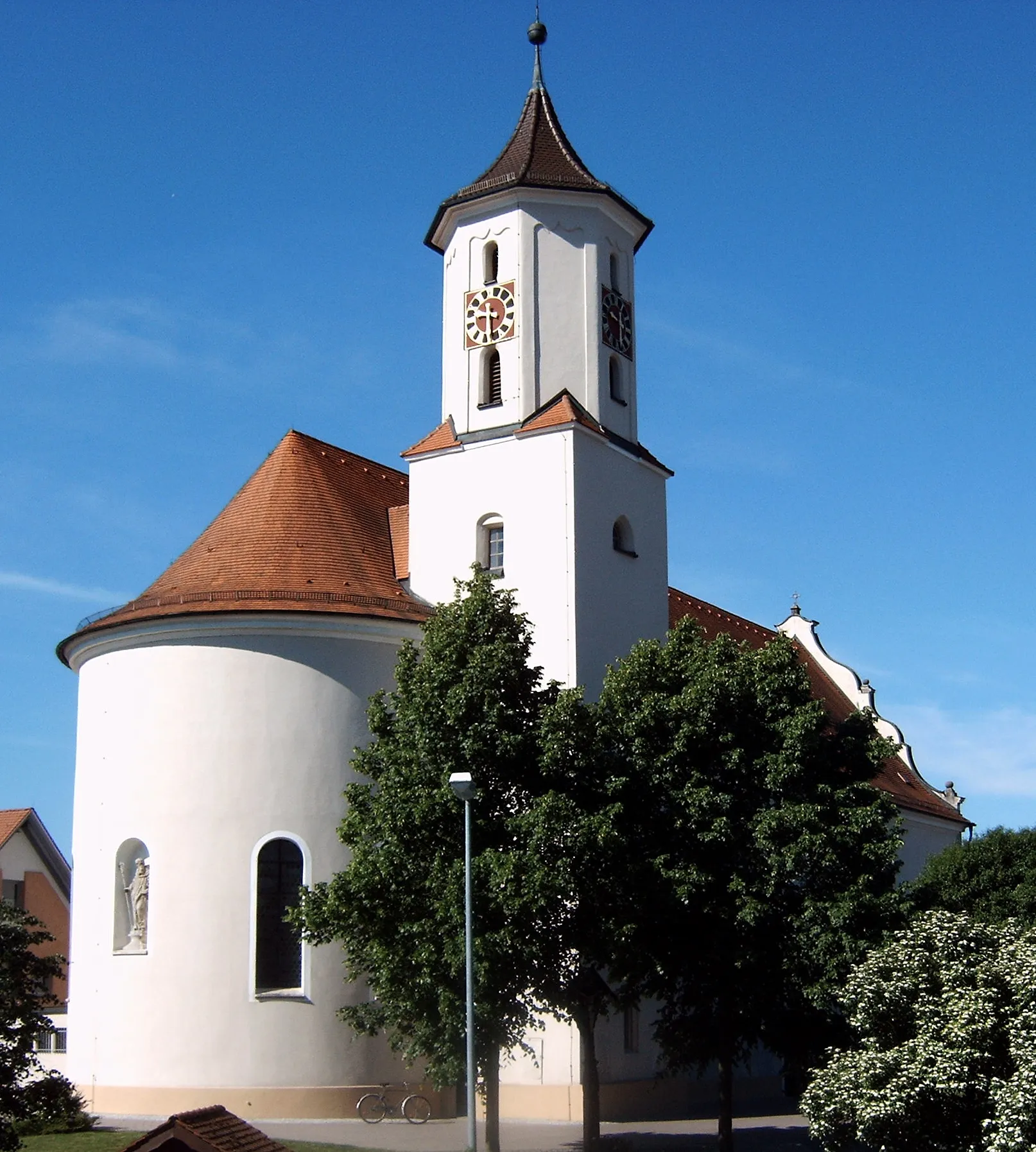 Photo showing: Katholische Kirche St. Benedikt in Neuler (Ostalbkreis)