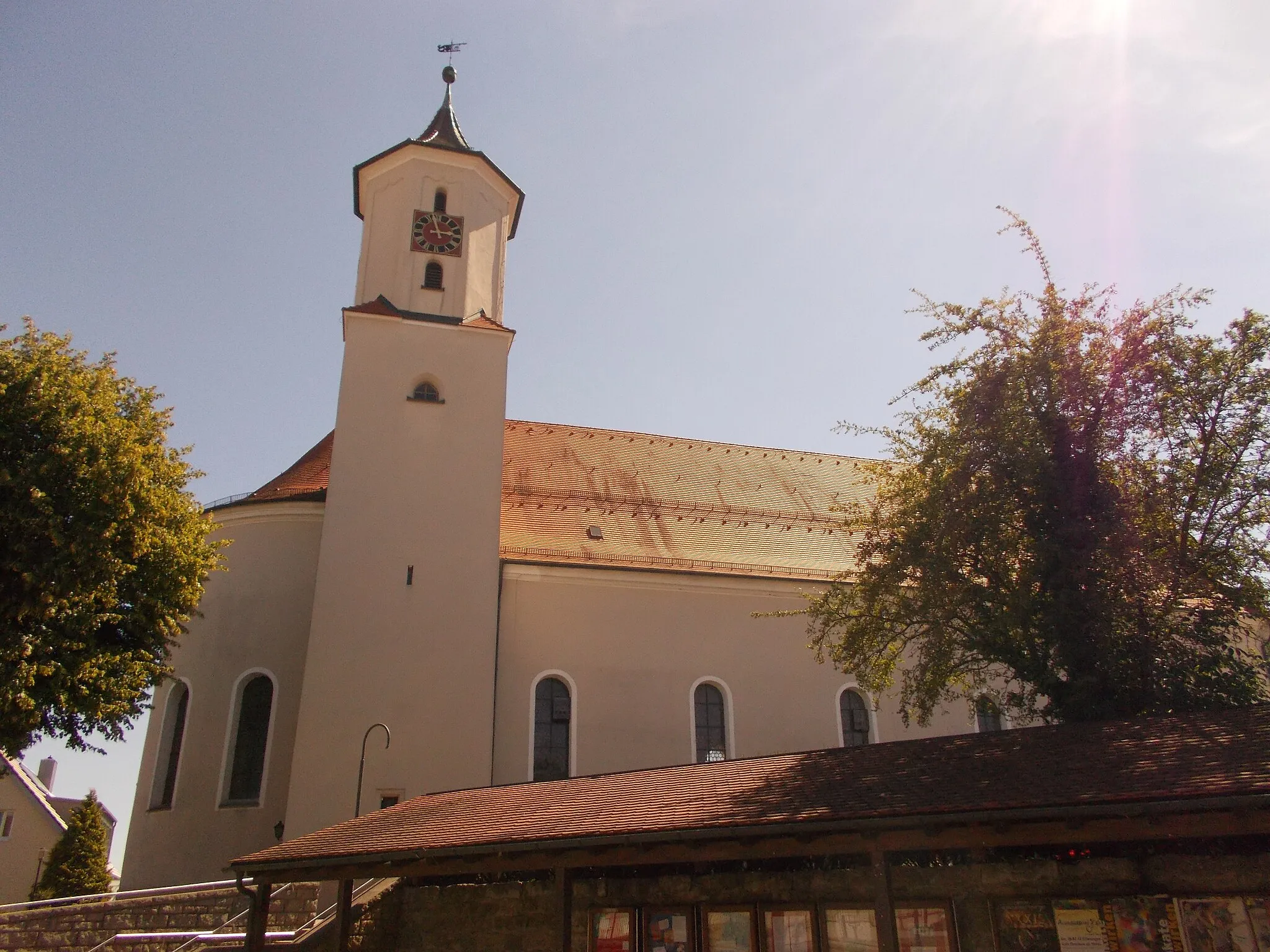 Photo showing: St. Benedikt ist eine katholische Kirche in Neuler.