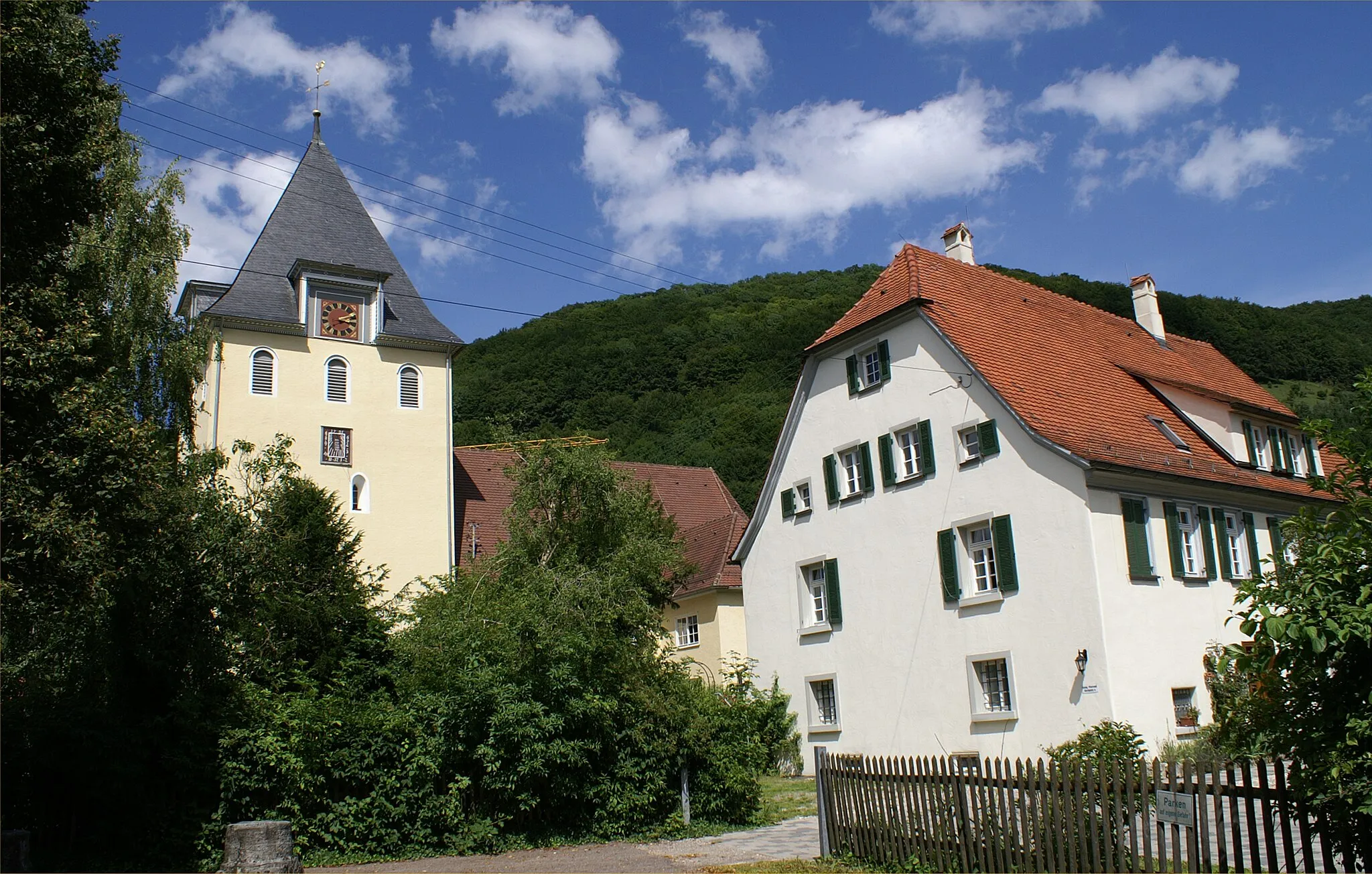 Photo showing: Martinskirche und Pfarrhaus in Gruibingen im Landkreis Göppingen