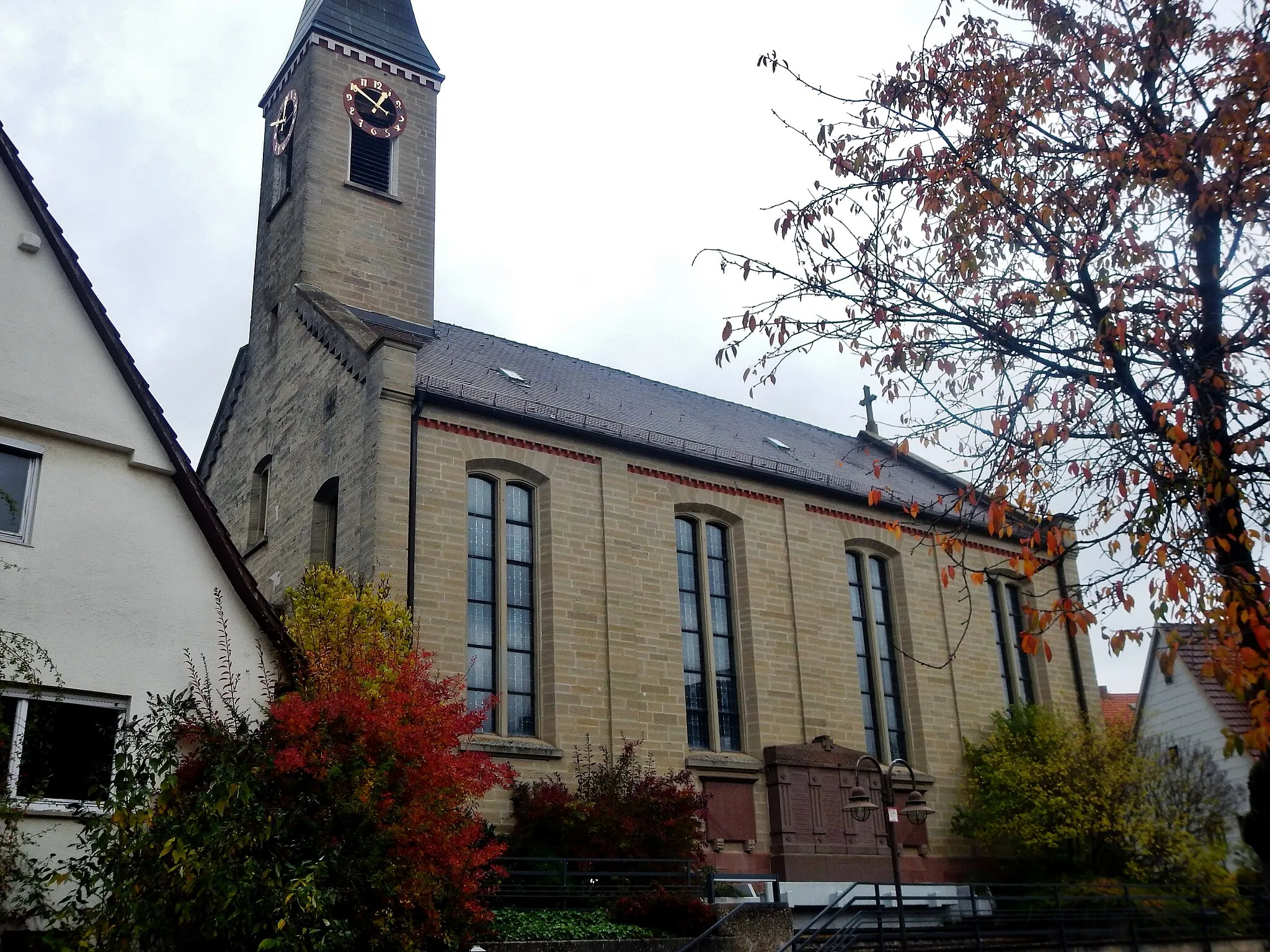 Photo showing: Bricciuskirche von 1858 in Oberjesingen