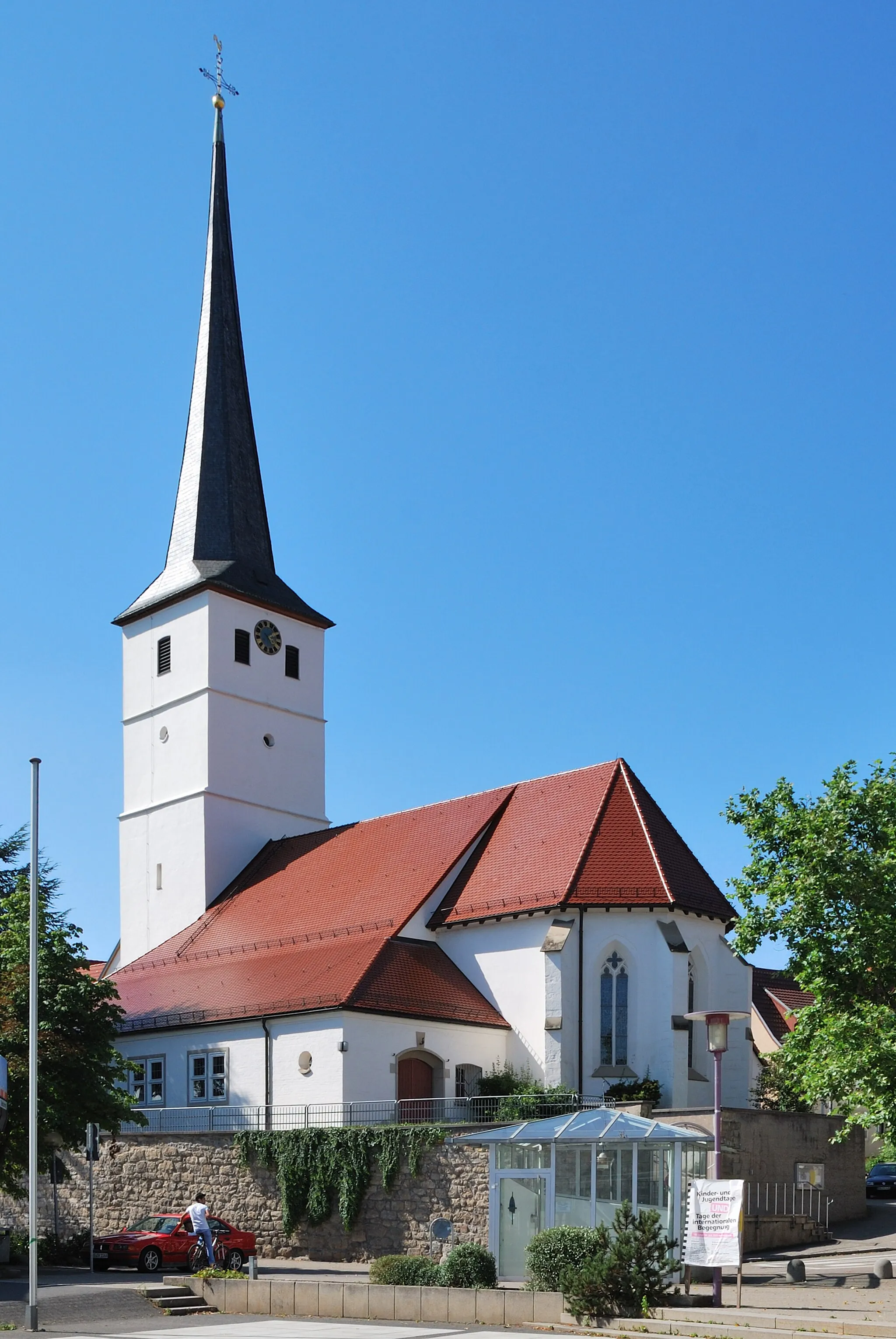Photo showing: The protestant Laurentius church in Höfingen in the German Federal State Baden-Württemberg.