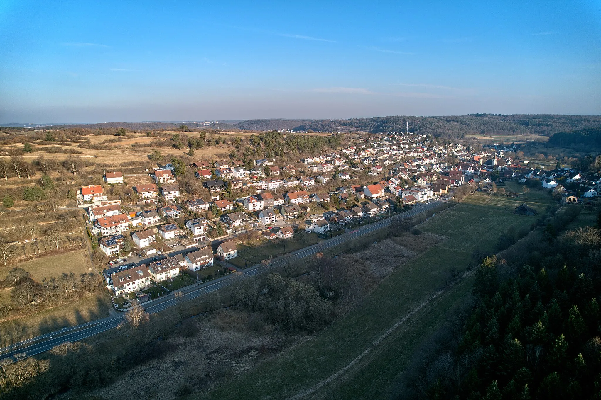 Photo showing: Luftbild von Deufringen, Landkreis Böblingen, Baden-Württemberg aus westlicher Richtung