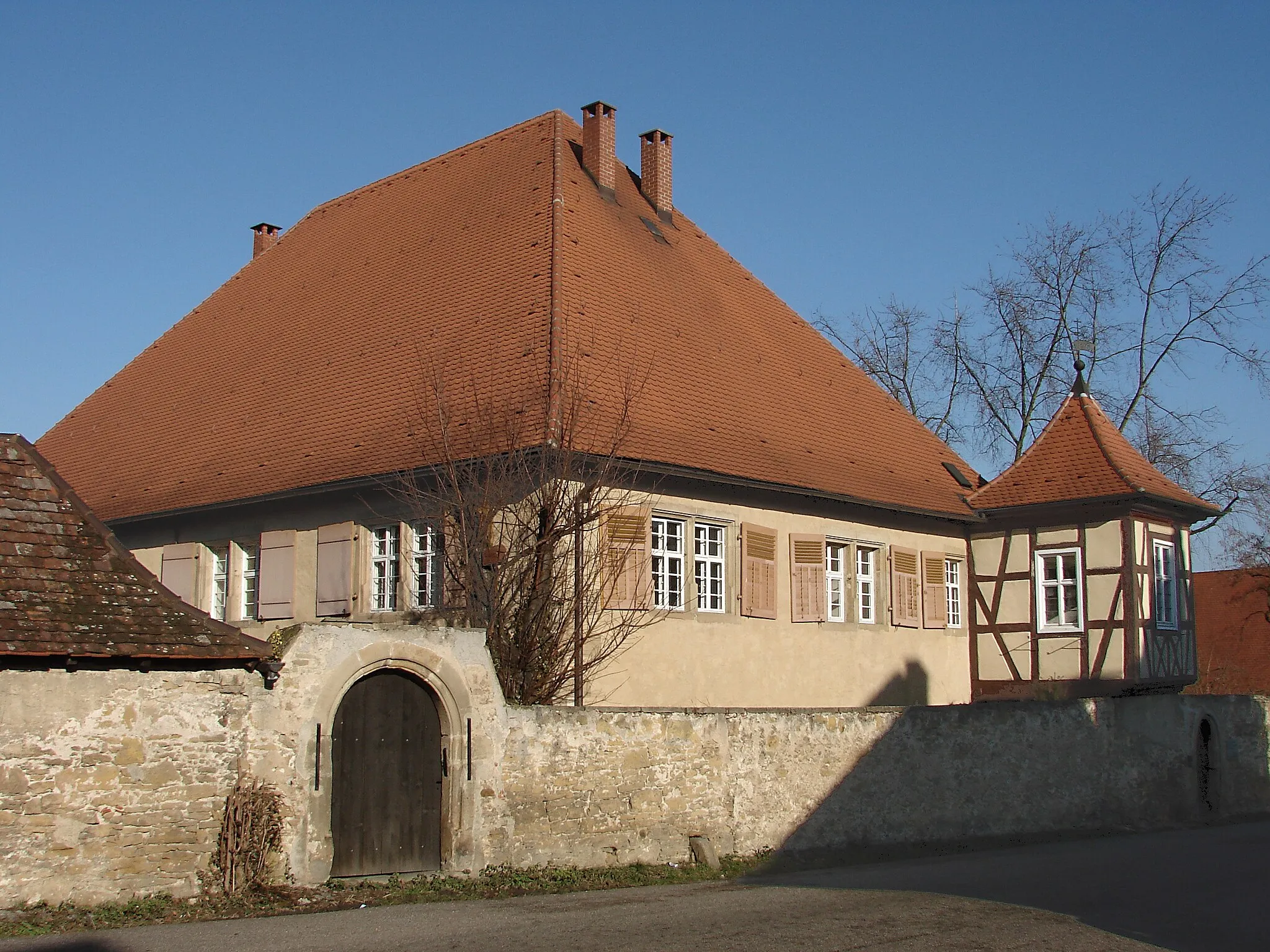 Photo showing: Freiberg am Neckar, castle of Heutingsheim