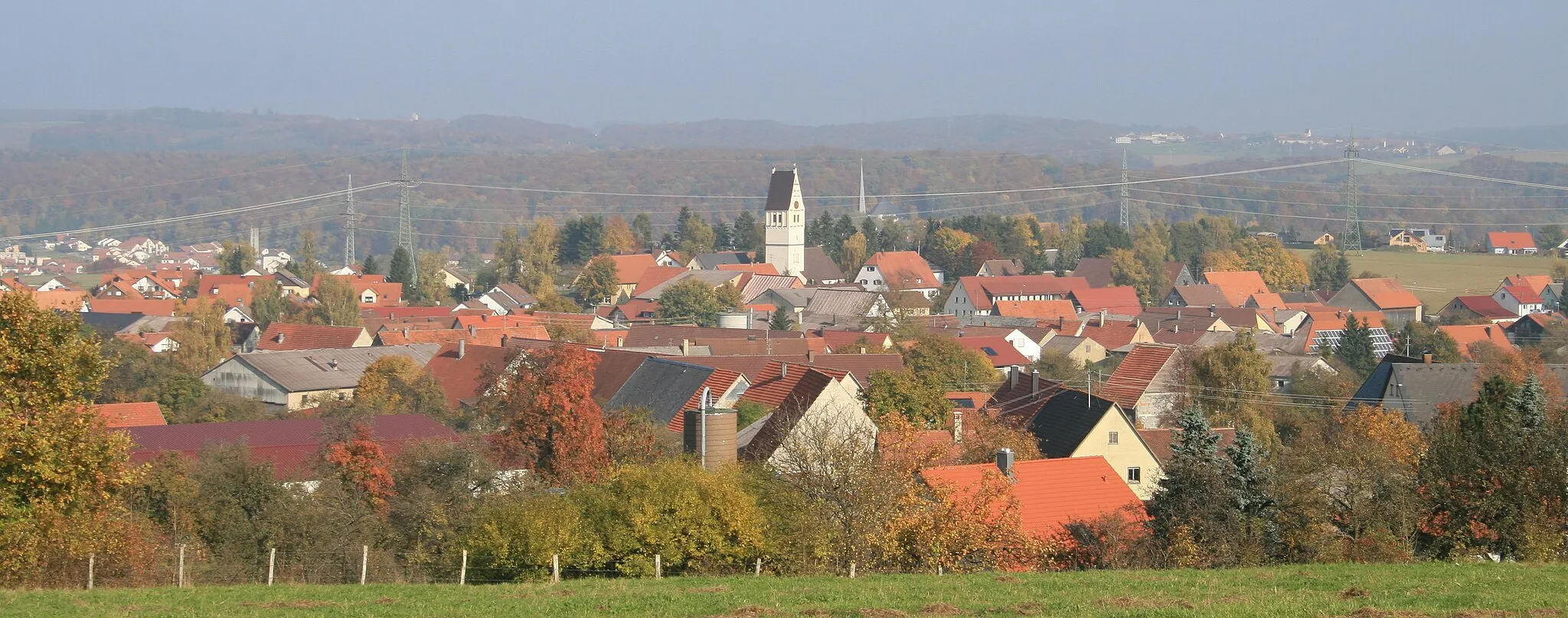 Photo showing: NE view of Amstetten-Dorf, as seen from the Bergweg