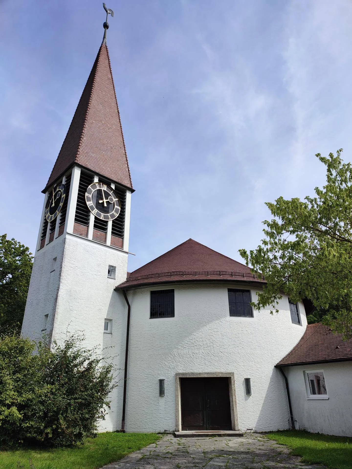 Photo showing: Kirchen Schwäbische Alb VI: 1950er-Jahre auf der Alb, die Kirche im neu gegründeten Ort Hochwang