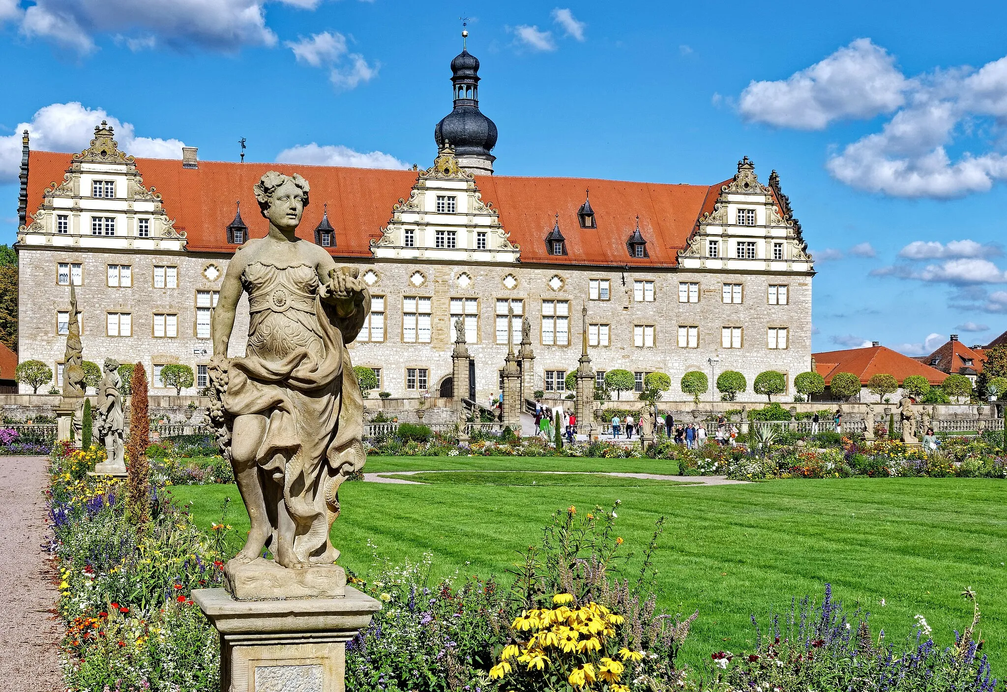 Photo showing: The originally preserved Weikersheim Castle.