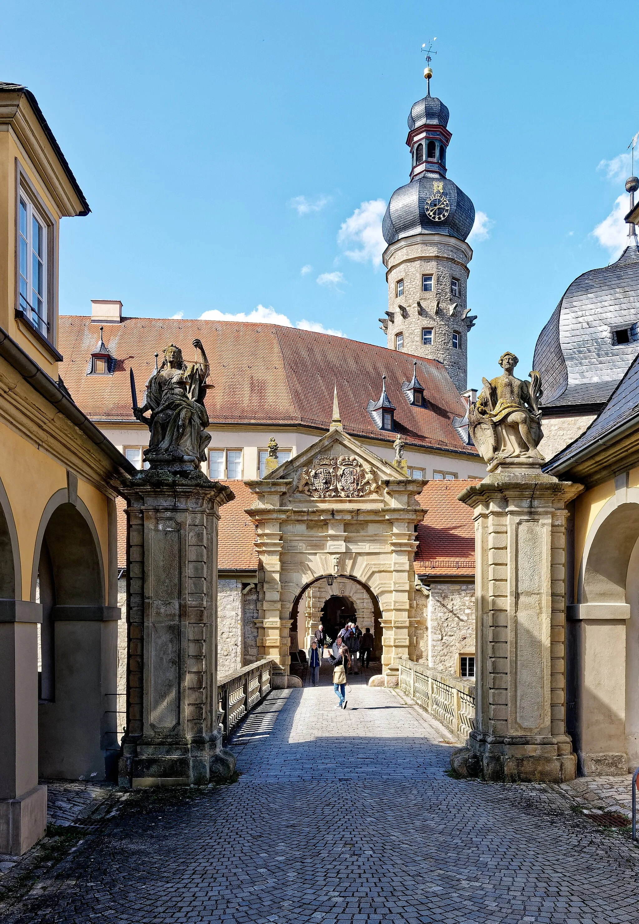 Photo showing: The originally preserved Weikersheim Castle.