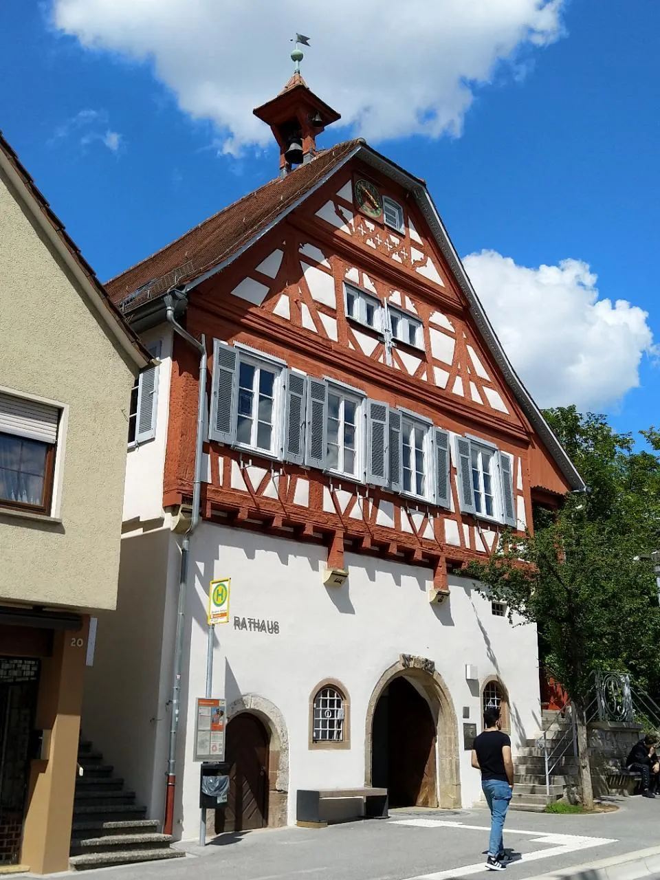 Photo showing: Ein typisches Remstäler Dorfrathaus: Ortsmitte von Waiblingen-Beinstein, Bau von 1582
