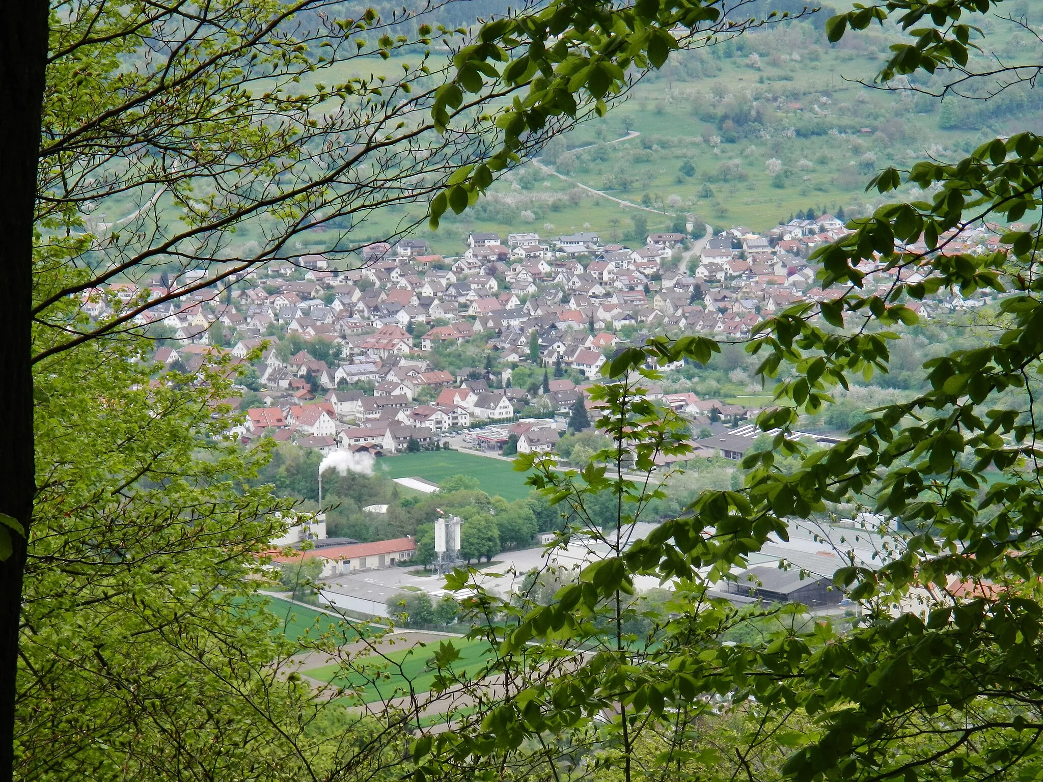Photo showing: Oberlenningen