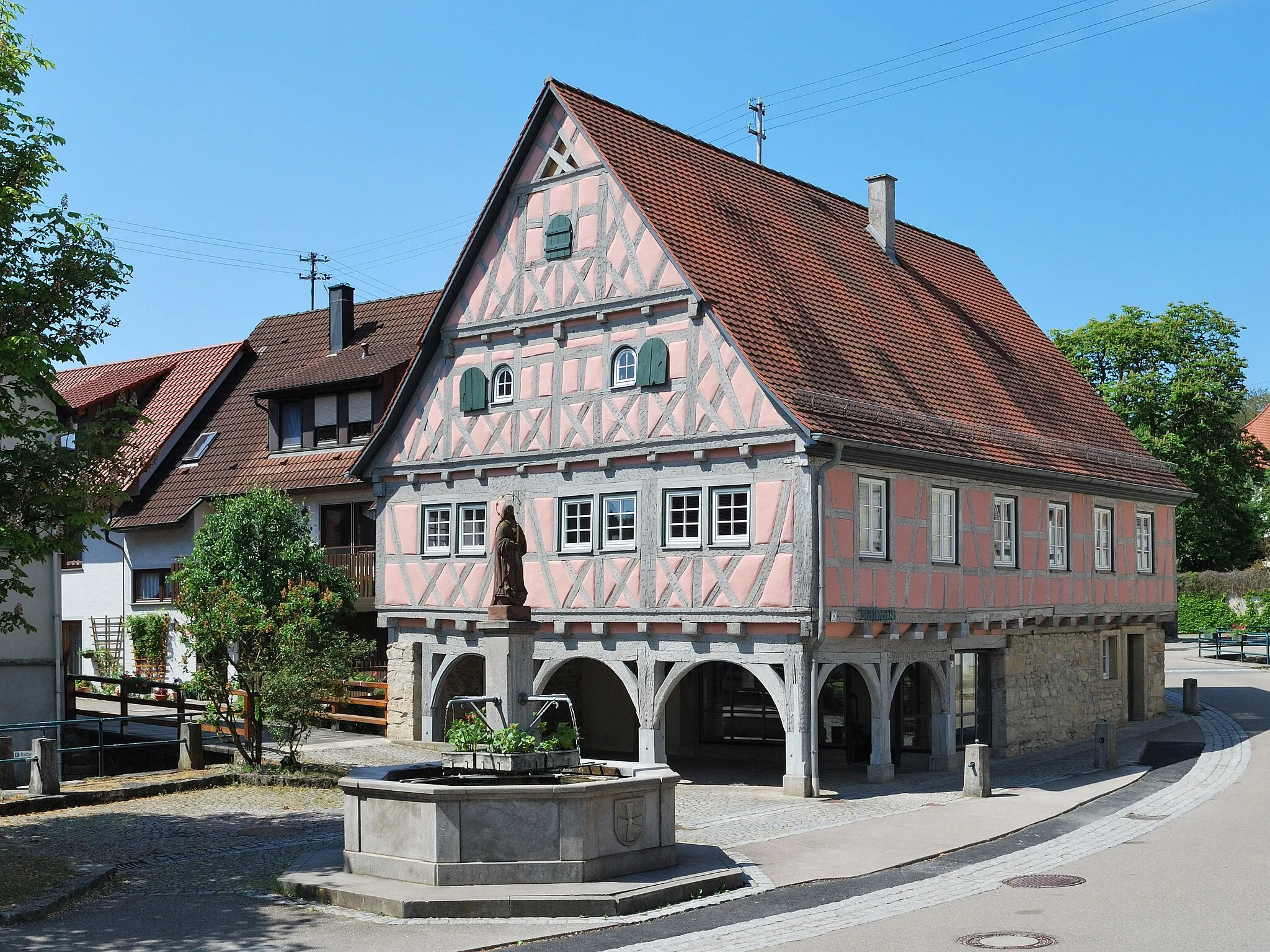 Photo showing: The city hall in Ailingen in Southern Germany.