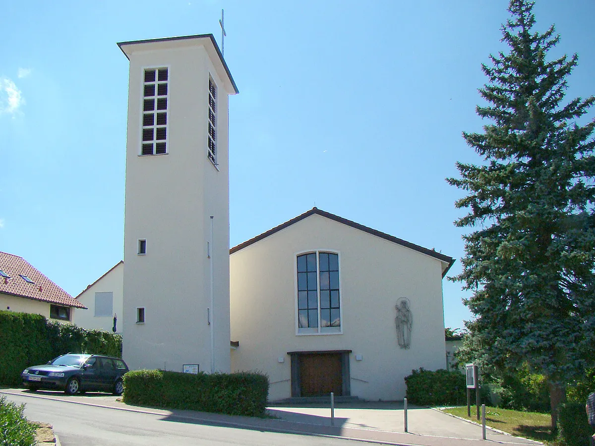 Photo showing: Kath. Kirche St. Lioba in Leingarten