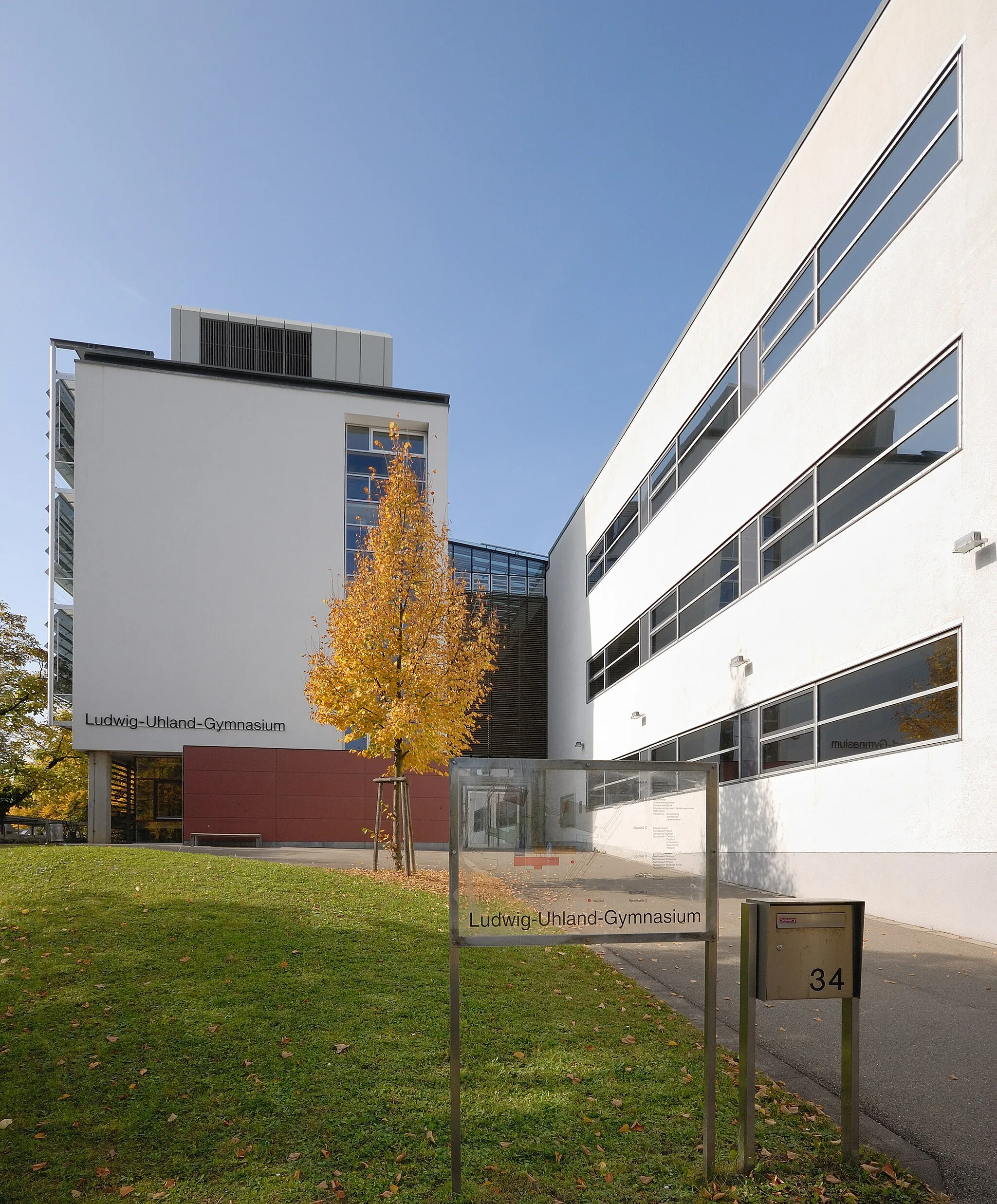Photo showing: Ludwig Uhland secondary school in Kirchheim unter Teck.