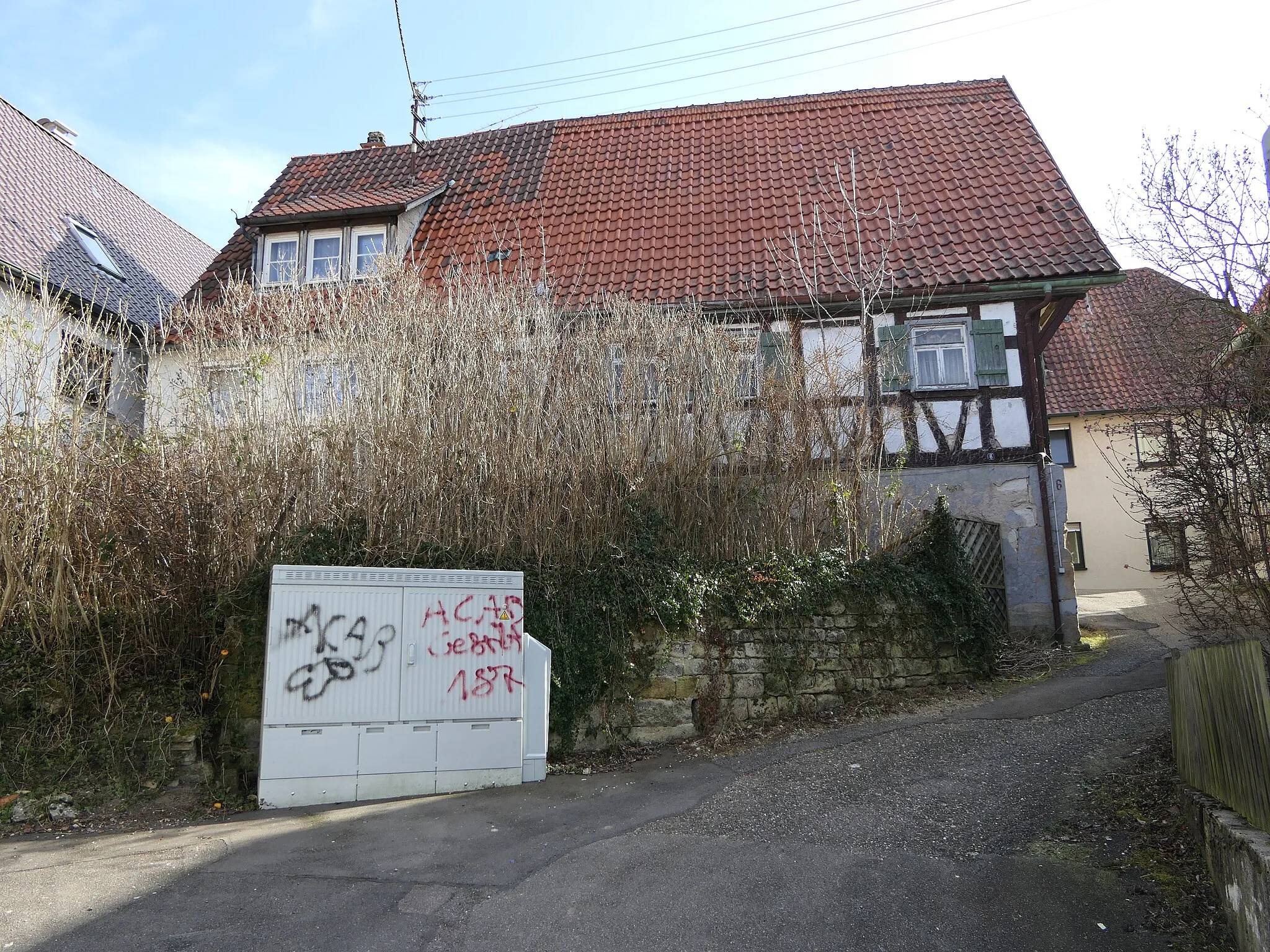 Photo showing: Das Gebäude "Bergstraße 6" in Weinstadt-Schnait, Rems-Murr-Kreis.