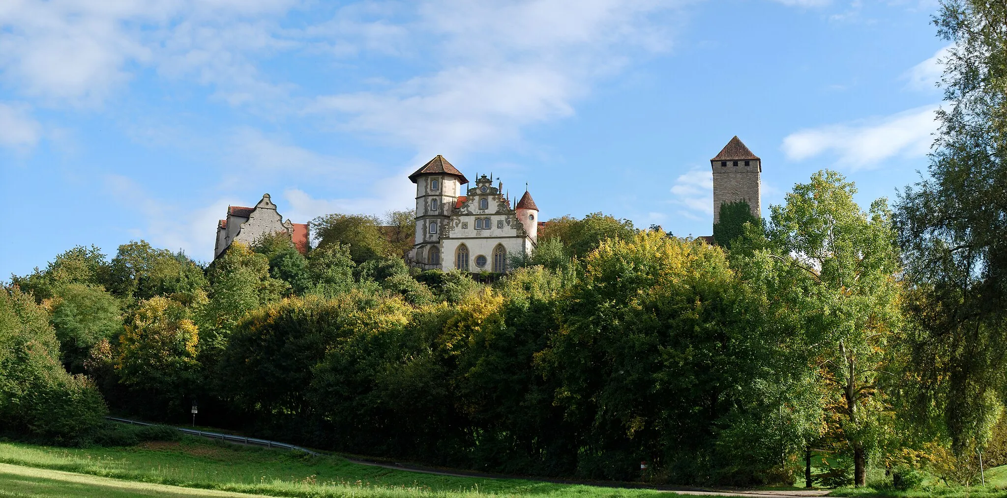 Photo showing: Panoramaaufnahme von Schloss Liebenstein