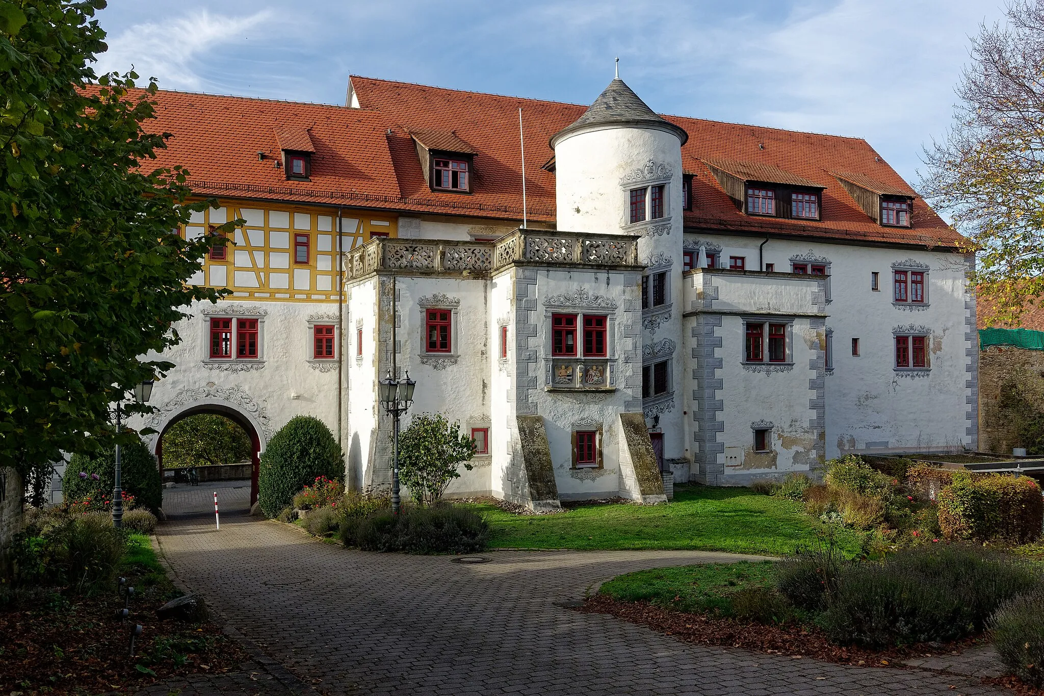 Photo showing: Torhaus von Schloss Liebenstein bei Neckarwestheim, Landkreis Heilbronn, Deutschland