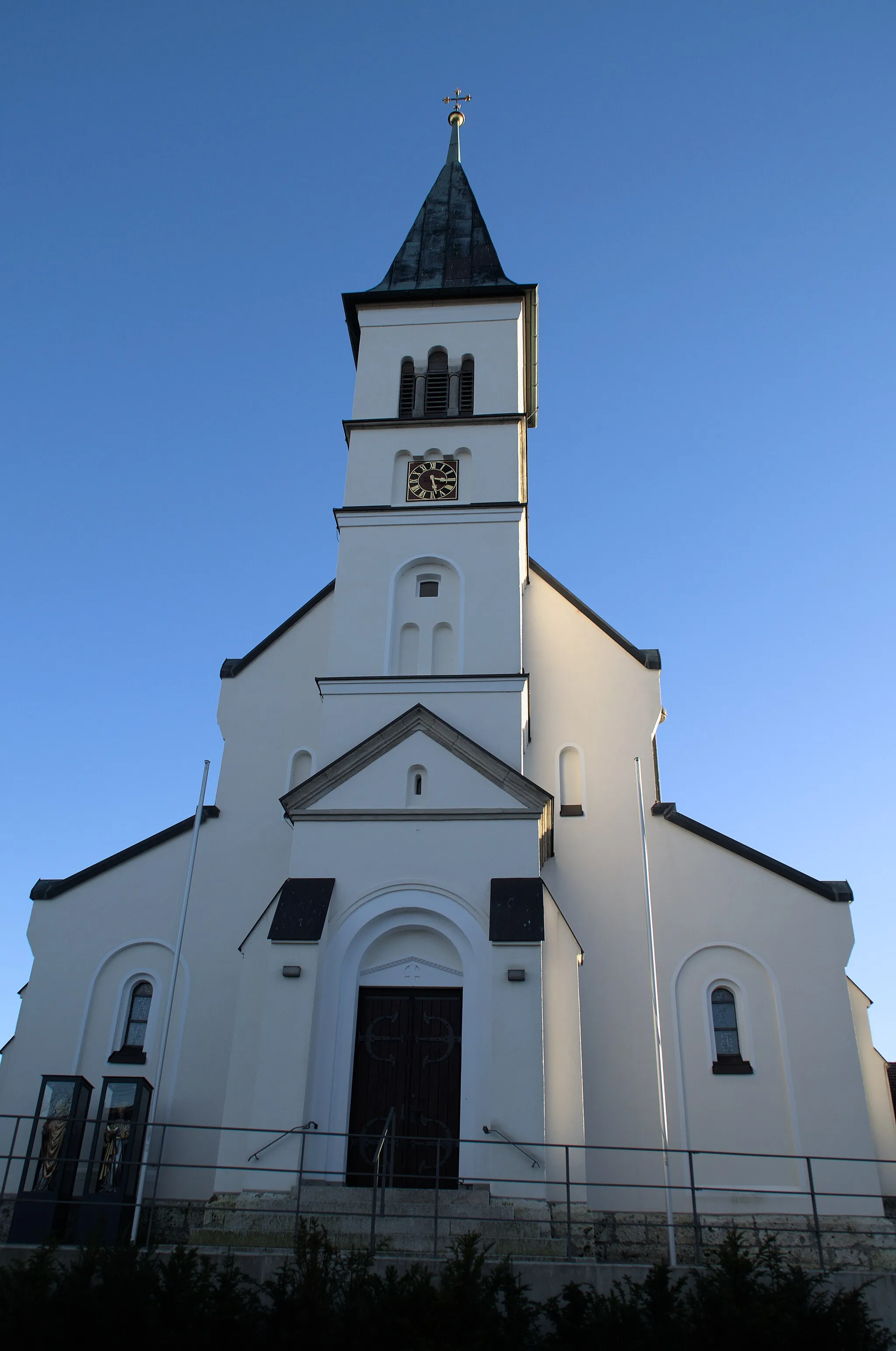 Photo showing: St. Katharina Lippach von Norden