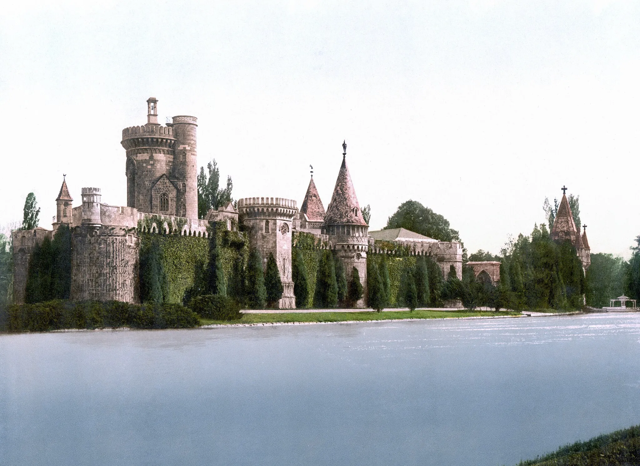 Photo showing: Franzensburg um 1900