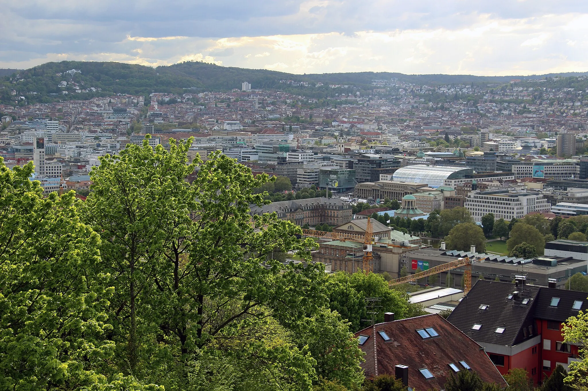 Photo showing: Alfred-Lörcher-Weg Stuttgart-Mitte from Uhlandshöhe.