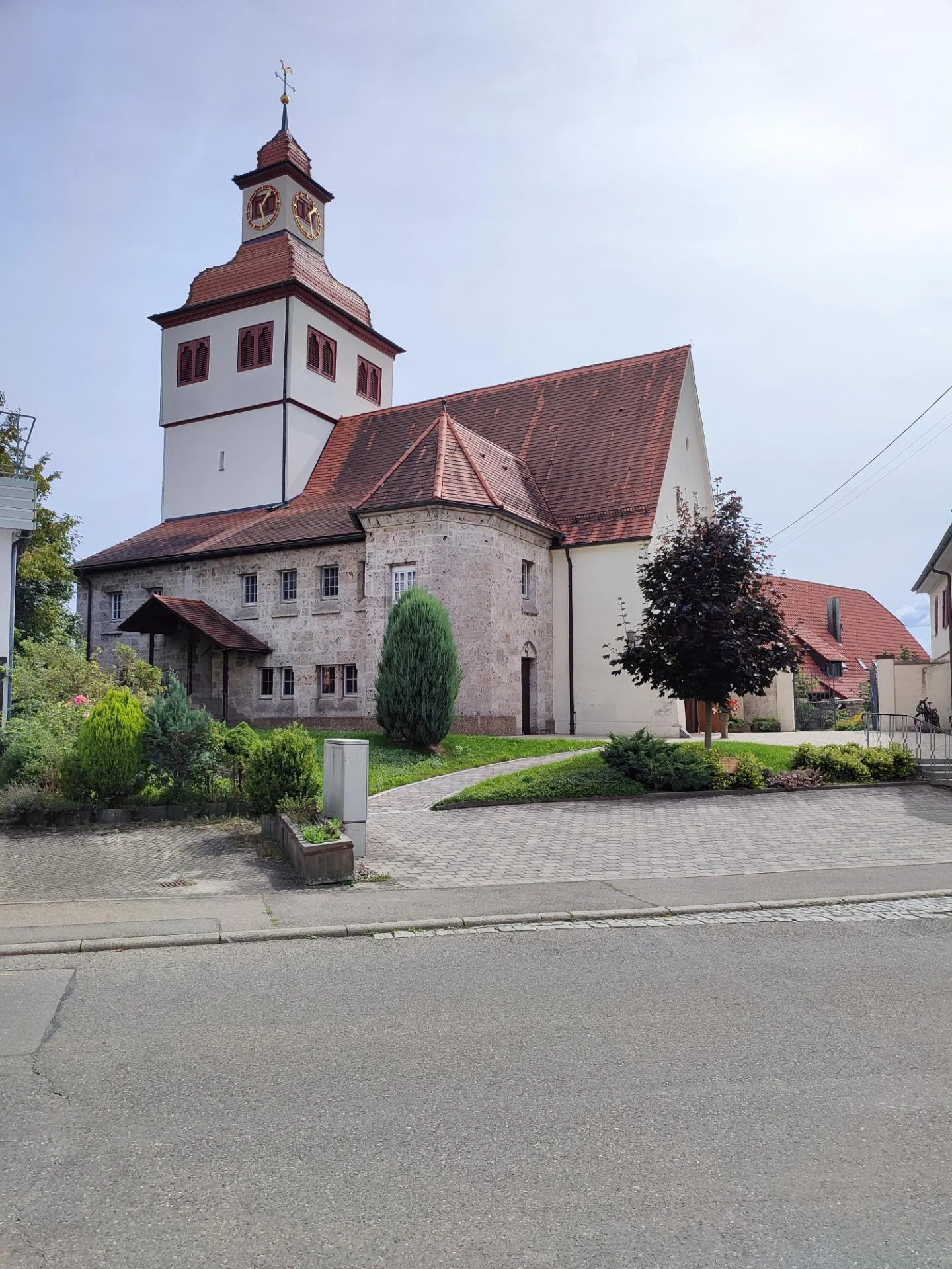Photo showing: Kirchen Schwäbische Alb V: ev. Kirche in Grabenstetten mit originellem Turm