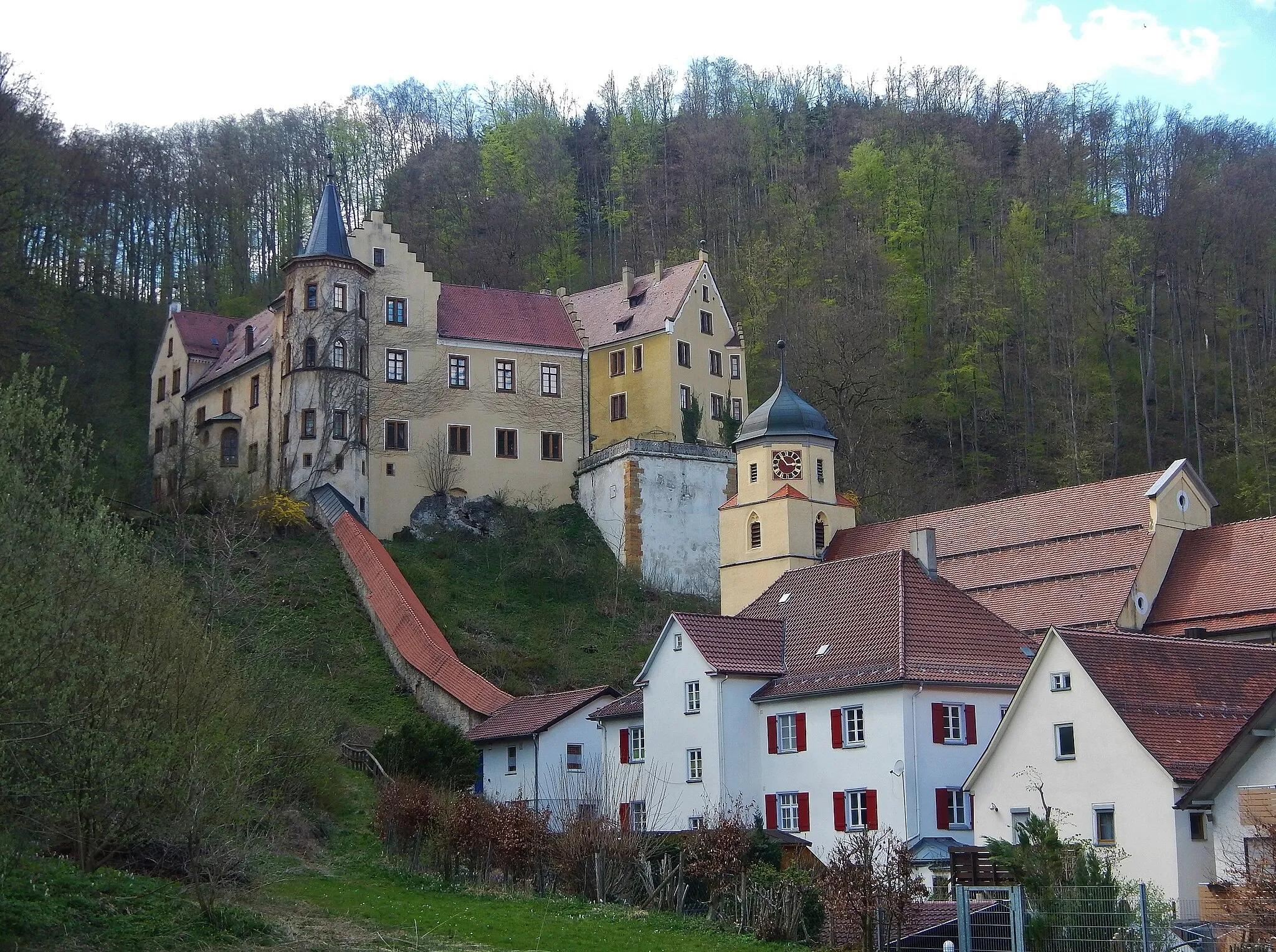 Photo showing: Schloss Weißenstein bei Nenningen: 1241 erstmals erwähnt - heute Hochburg Mikrofotografie
