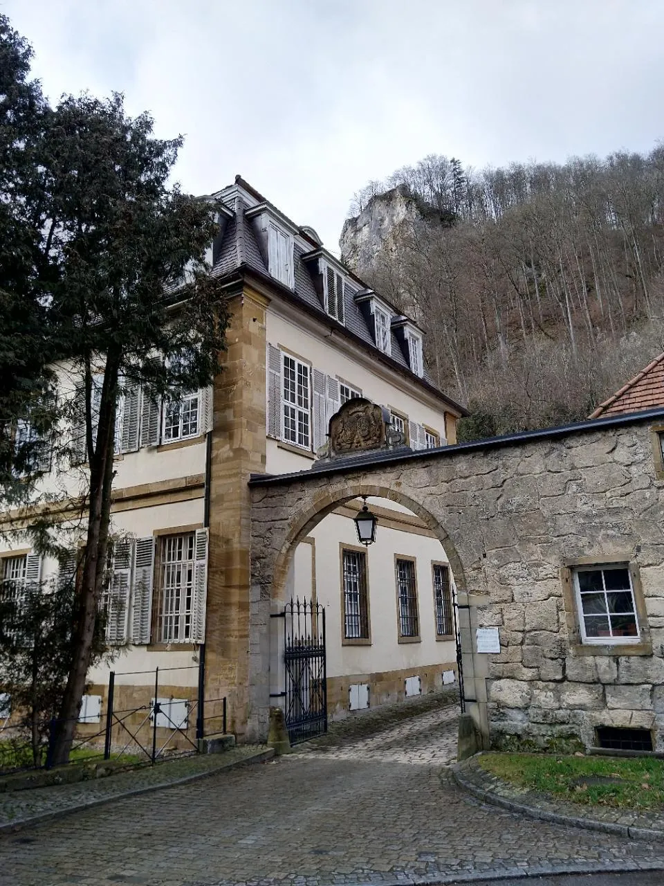 Photo showing: Schloss Eybach bei Geislingen, ein interessanter Bau des 18. Jh. vom württembergischen Baumeister J.A.Groß für die Grafen von Degenfeld