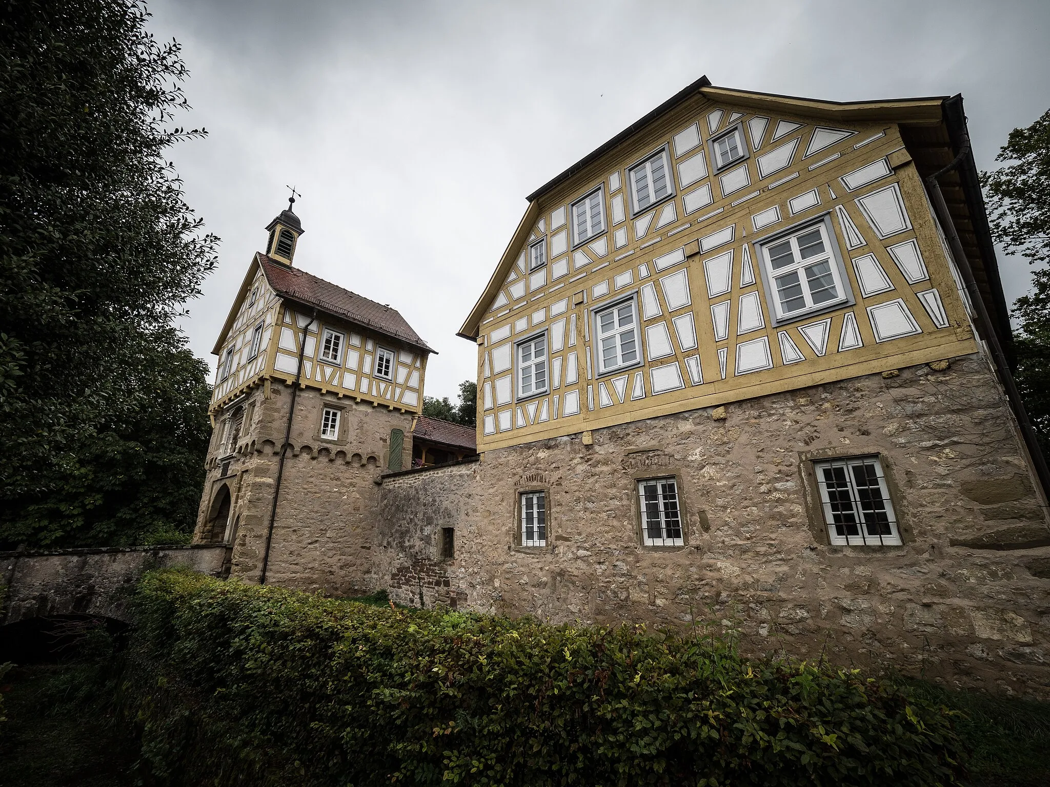 Photo showing: Schloss Höpfigheim.