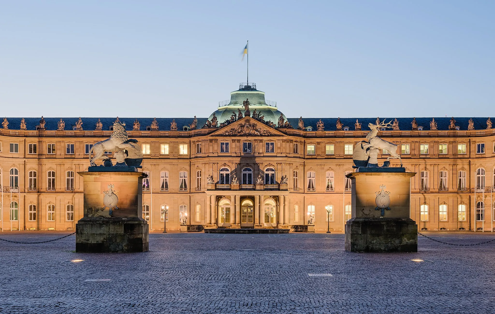 Photo showing: Neues Schloss (new palace) (Schlossplatz, Stuttgart, Germany).