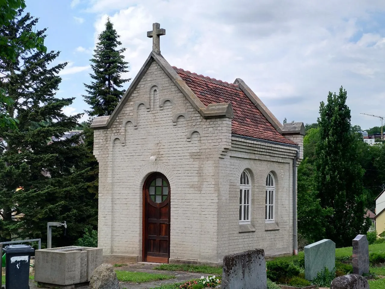 Photo showing: Kapelle auf dem Friedhof im Esslinger Ortsteil Zell aus dem späten 19. Jahrhundert