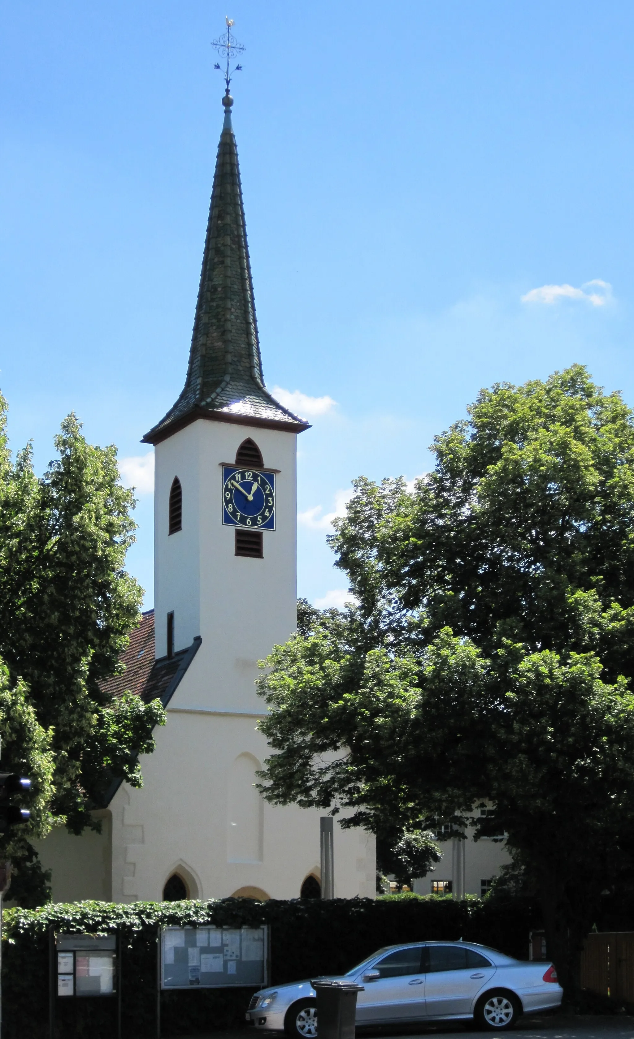 Photo showing: Die evangelische Kirche in Nürtingen-Oberensingen. Der Turm wurde 1624 erbaut von de:Heinrich Schickhardt