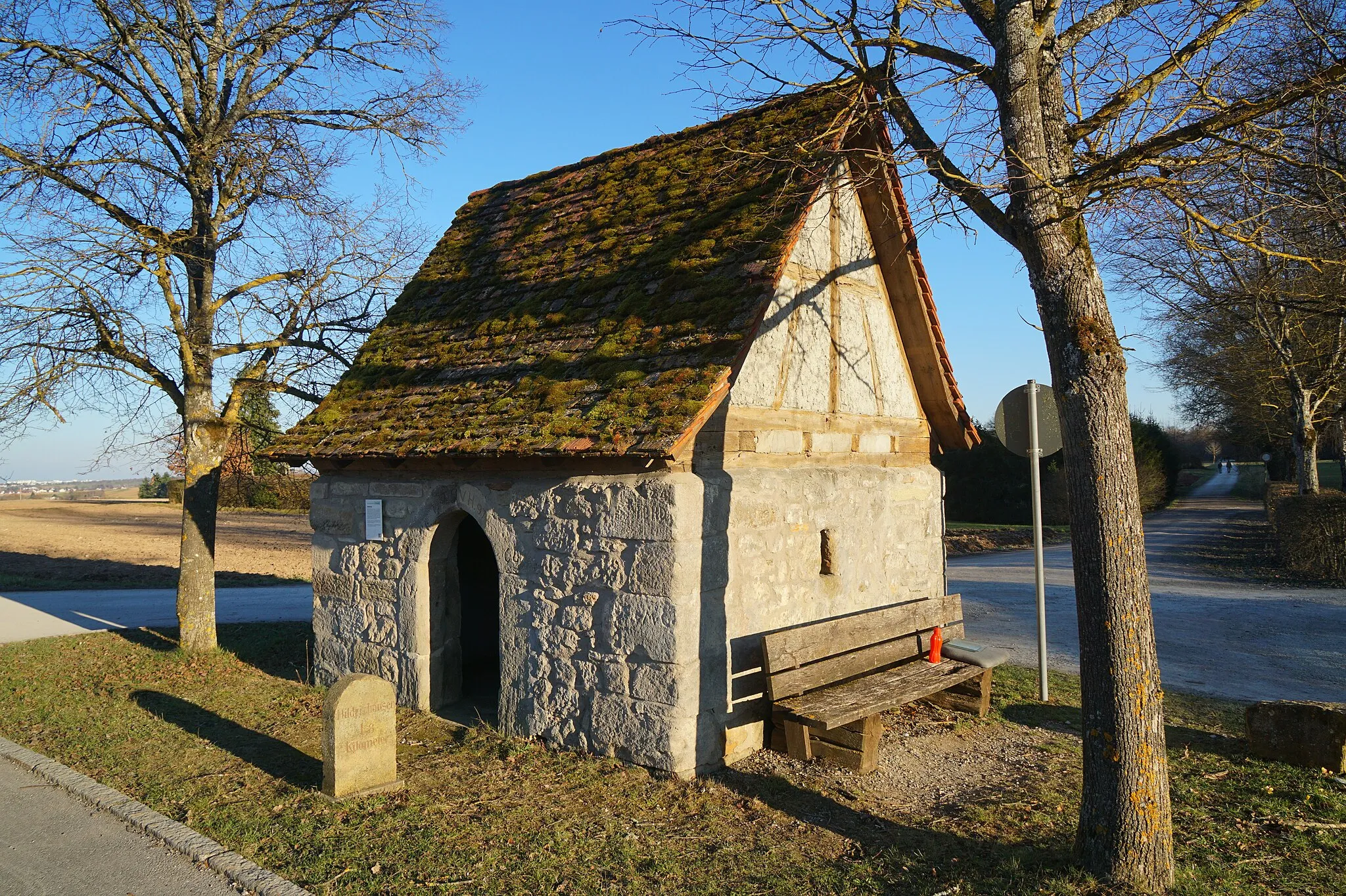 Photo showing: Das Stellenhäusle befindet sich am Waldrand westlich von Hildrizhausen an der Herrenberger Straße. Denkmalgeschütztes Gebäude.