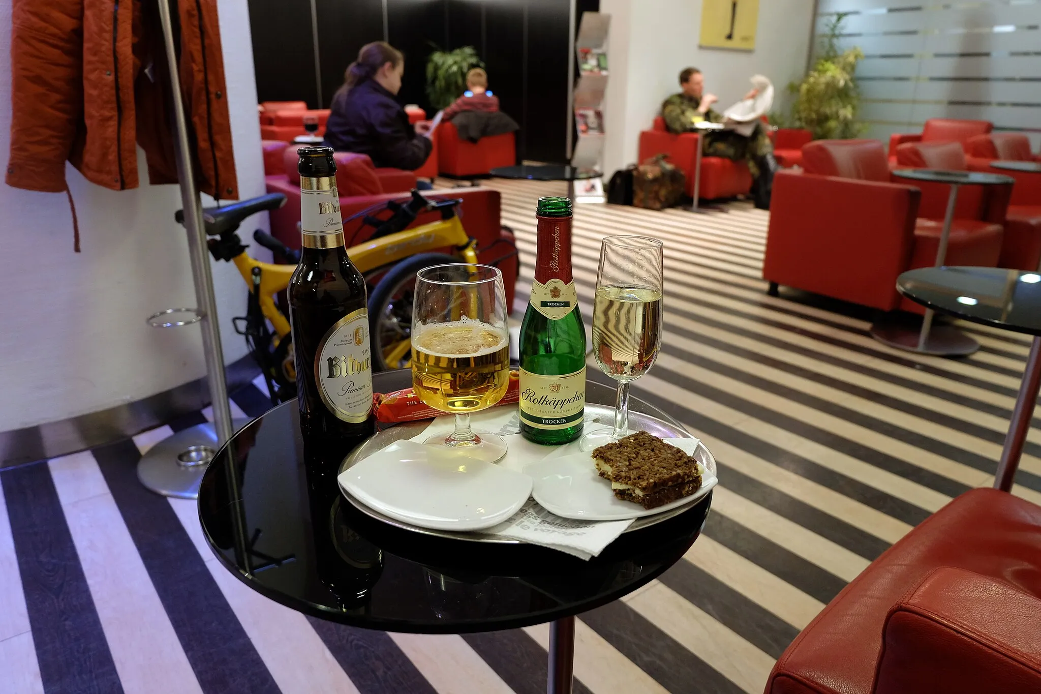 Photo showing: Lounge im Berliner Hauptbahnhof, 1. Klasse