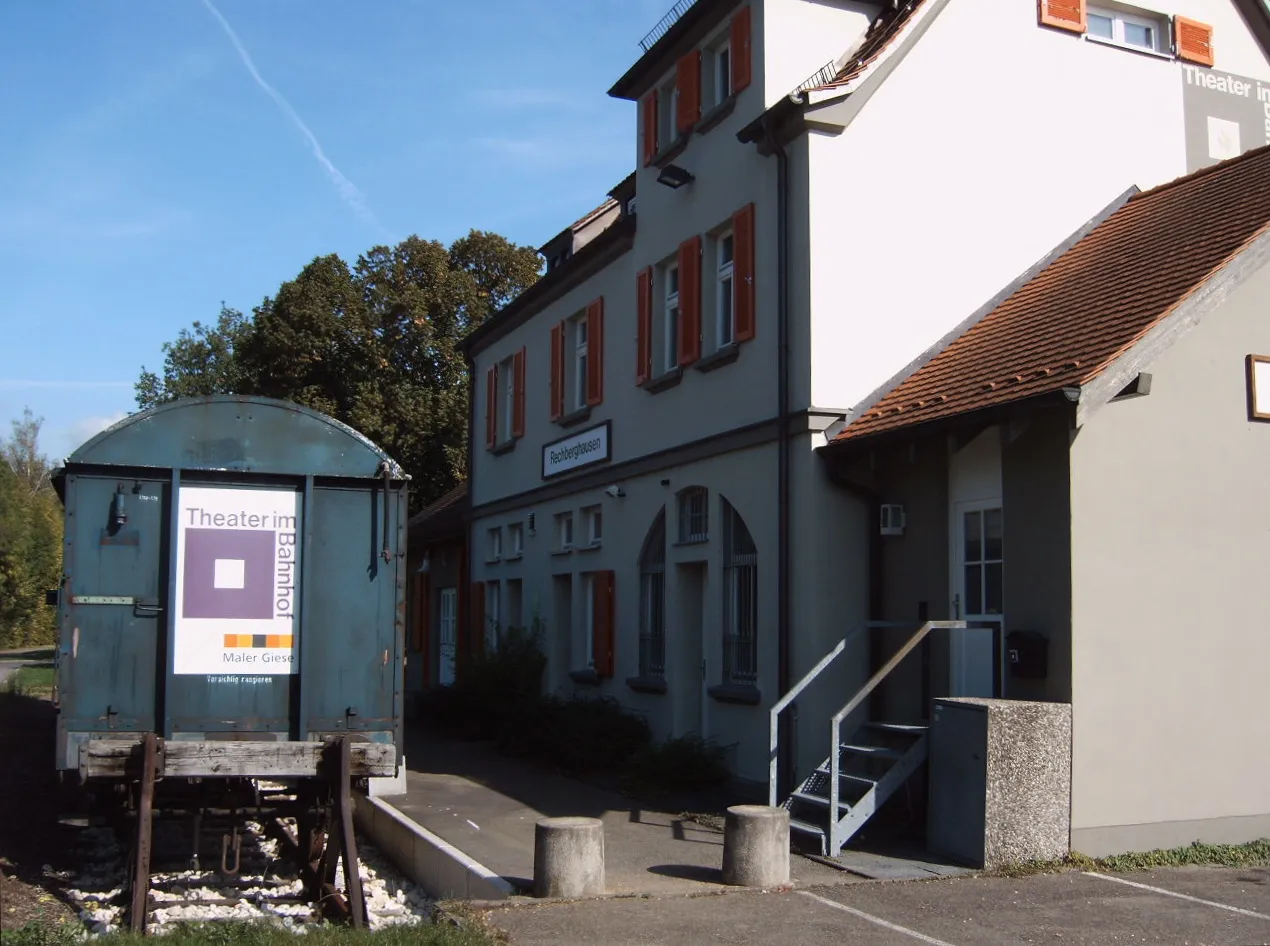 Photo showing: Bahnhofsgebäude Rechberghausen der ehemaligen Hohenstaufenbahn