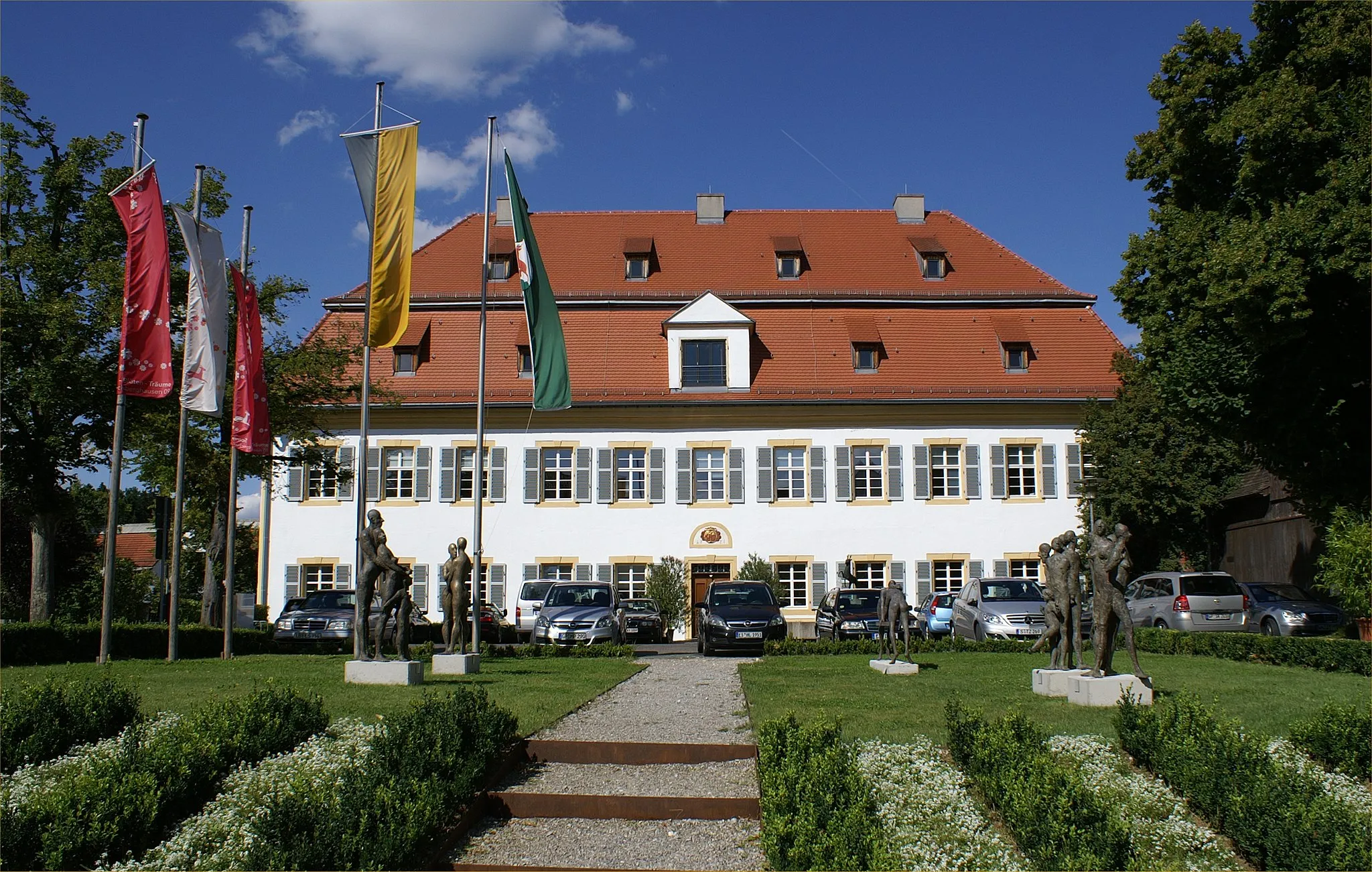 Photo showing: Das im Jahr 1721 erbaute Neue Schloss in Rechberghausen dient heute als Rathaus.