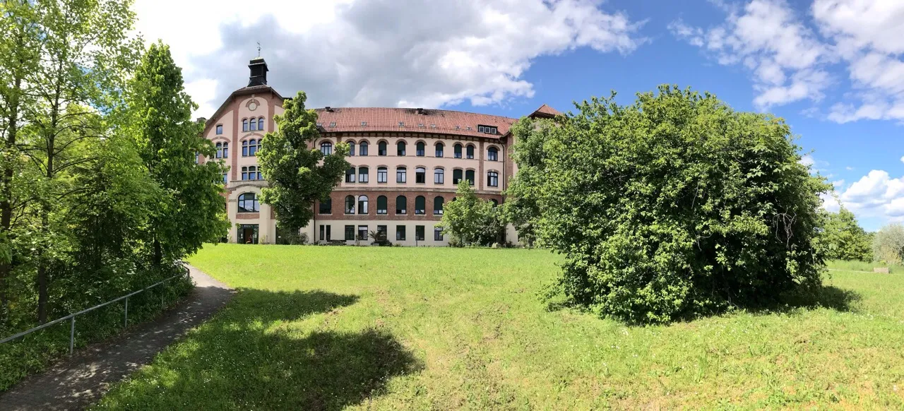 Photo showing: Bis zum Jahre 1902 war Staigacker ein bäuerliches Hofgut mit Gasthaus (Rose) an der Salzstraße zwischen Schwäbisch Hall und Stuttgart
