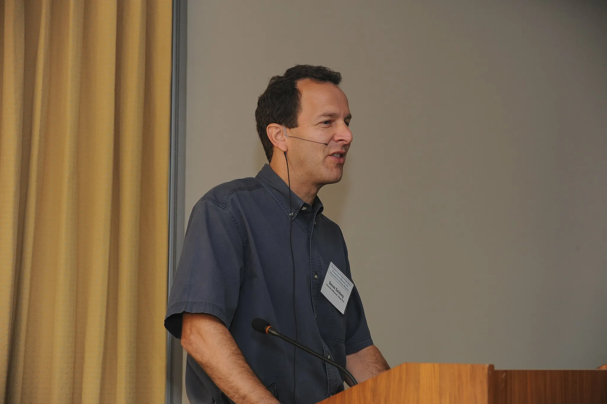 Photo showing: American biologist and computer scientist Steven Salzberg at an event on "Planning the Future of Genomics" in the Airlie Conference Center of Warrenton, VA.