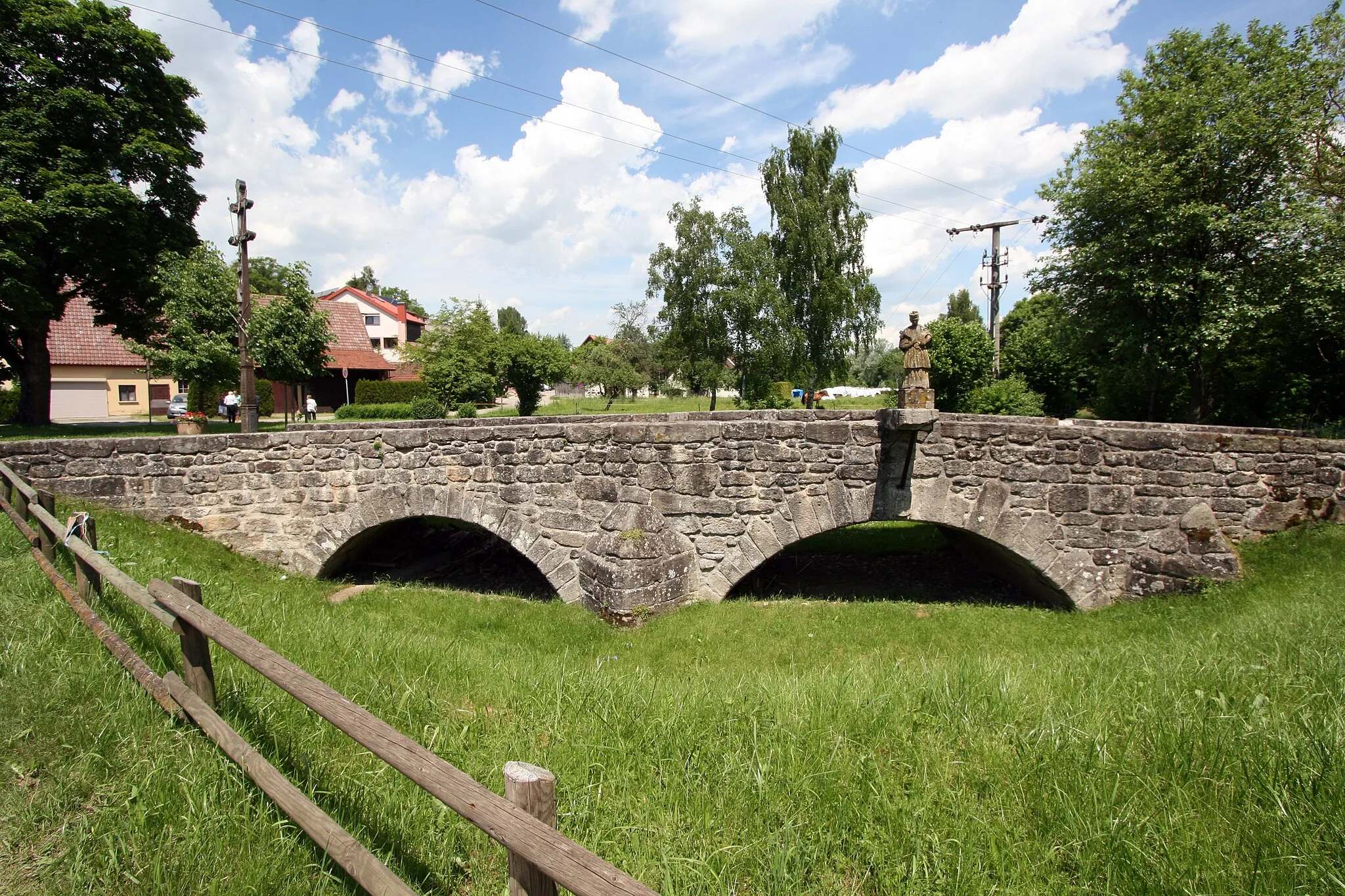 Photo showing: Ehemalige Brücke über die Jagst in Rindelbach, einem Ortsteil von Ellwangen (Jagst).