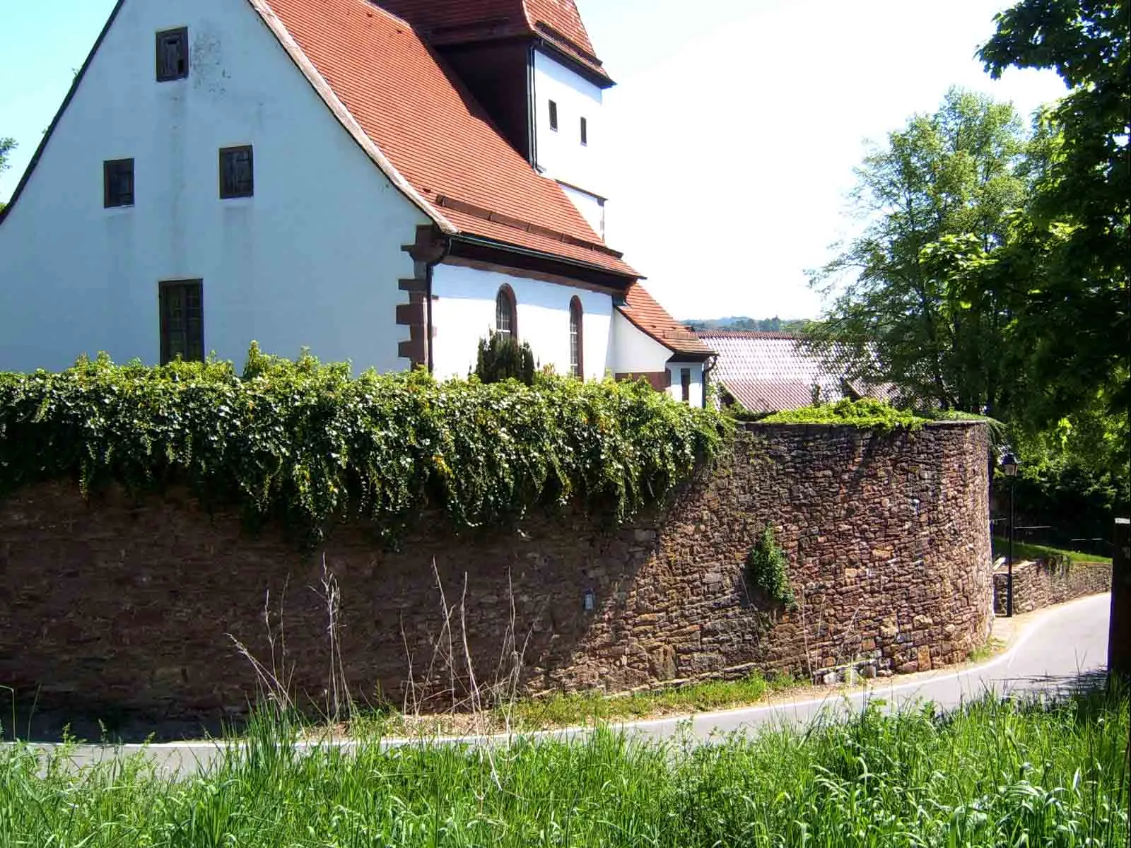 Photo showing: Hausen an der Würm (Church-Castle); District of Böblingen; Federal State of Baden-Württemberg; Germany