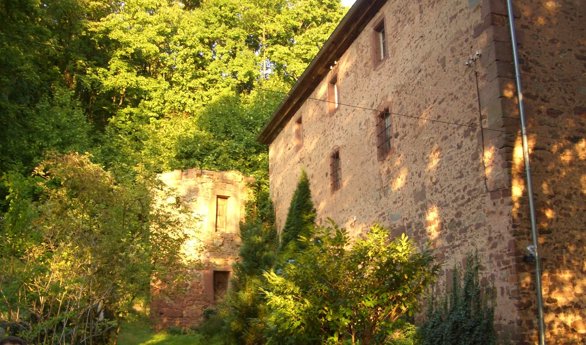 Photo showing: Gamburg, Unteres Schloss mit Wehrturm