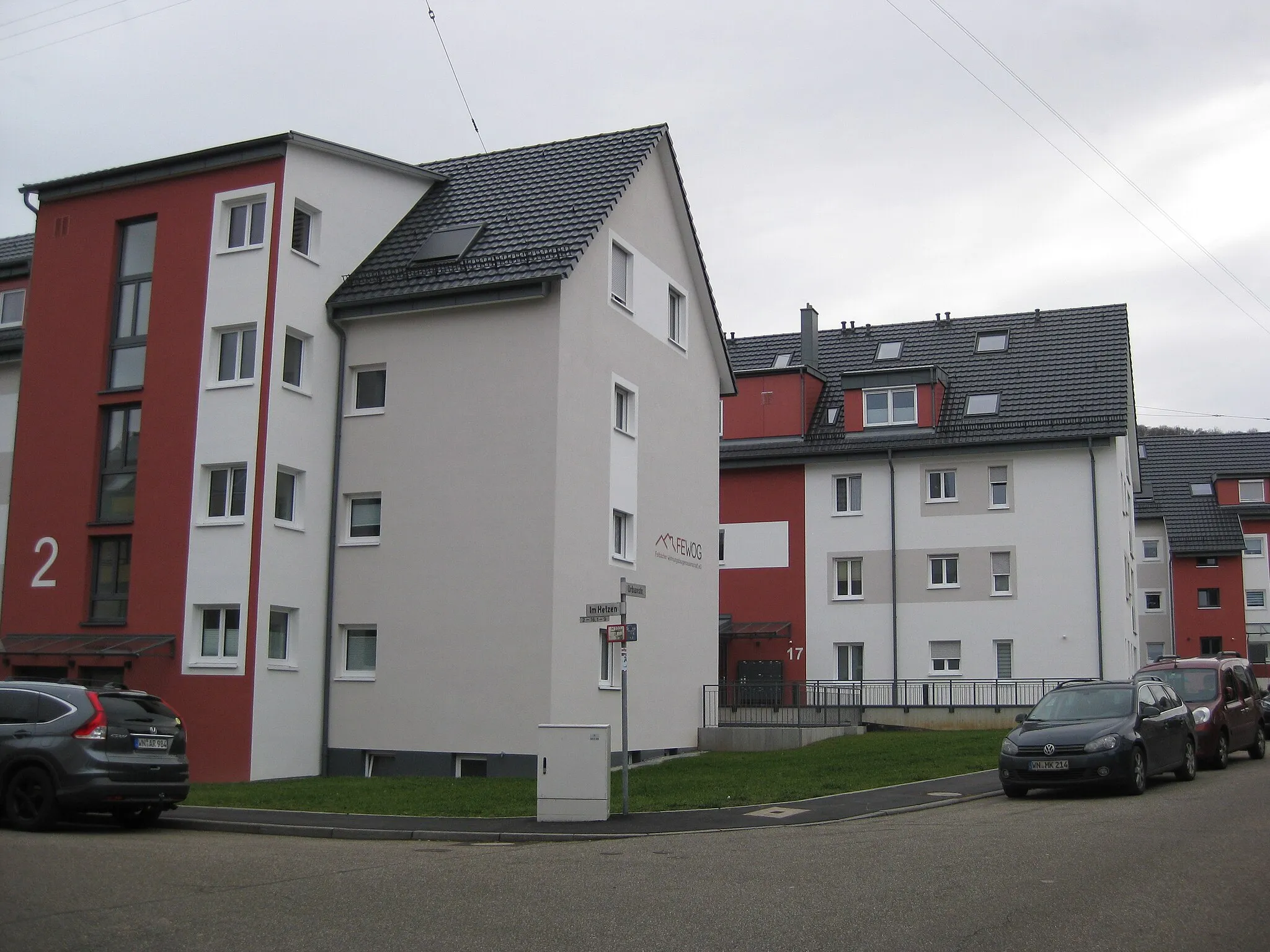 Photo showing: Häuser der FEWOG - Fellbacher Wohnungsbaugenossenschaft