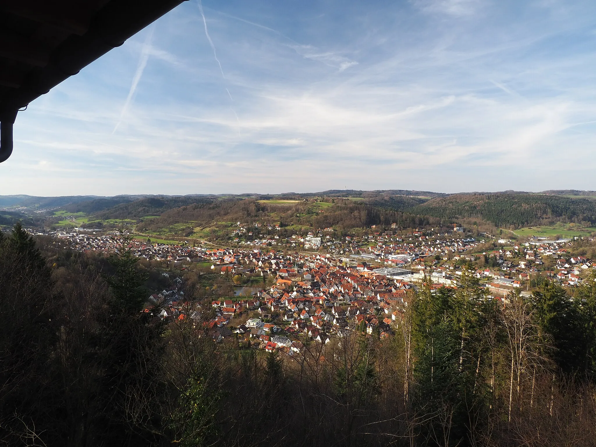 Photo showing: Blick vom Riesbergturm Richtung Norden in das Murrtal mit Murrhardt