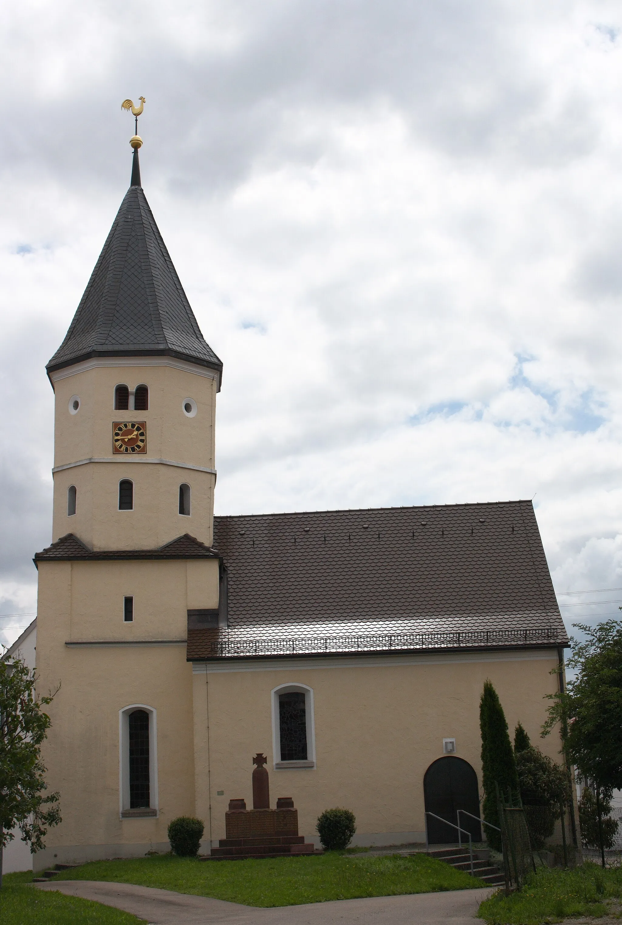 Photo showing: Evangelische Kirche in Sachsenhausen, einem Stadtteil von Giengen an der Brenz im Landkreis Heidenheim (Baden-Württemberg), 1681 erbaut
