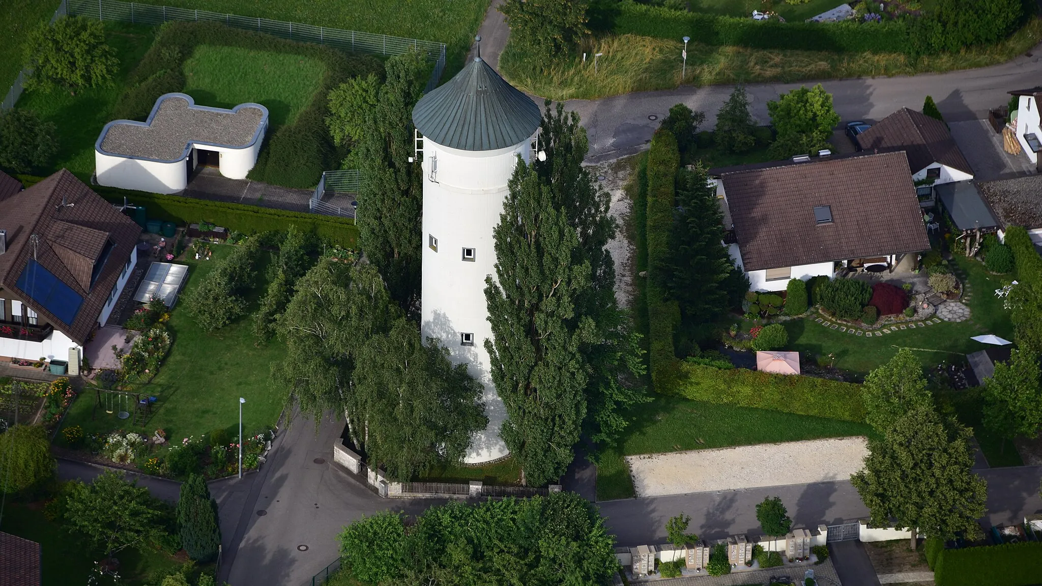 Photo showing: Oggenhausen, Wasserturm, 1955, 31 m, Stahl, Luftaufnahme (2016)