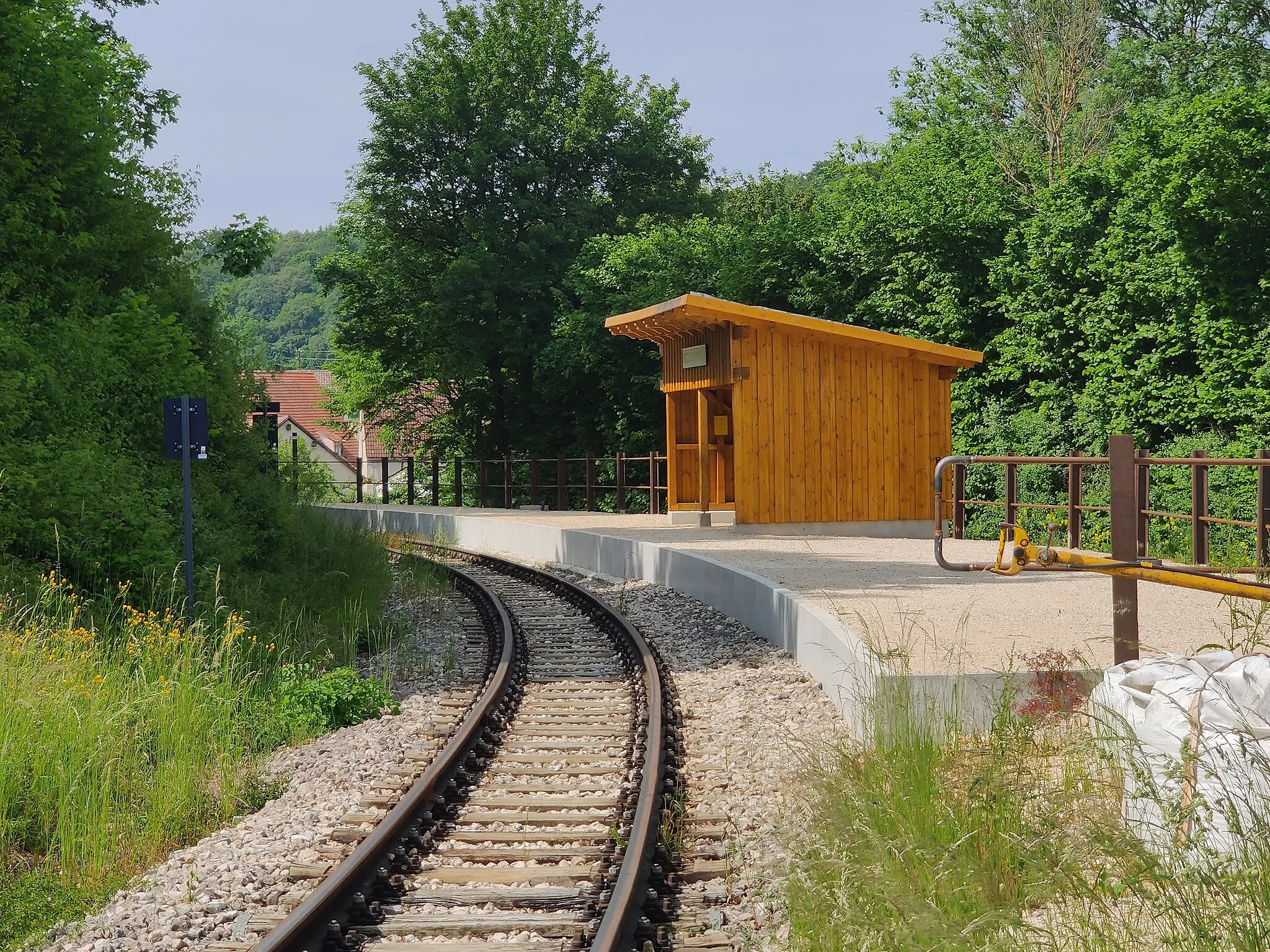 Photo showing: Haltepunkt der Härtsfeldbahn in Iggenhausen