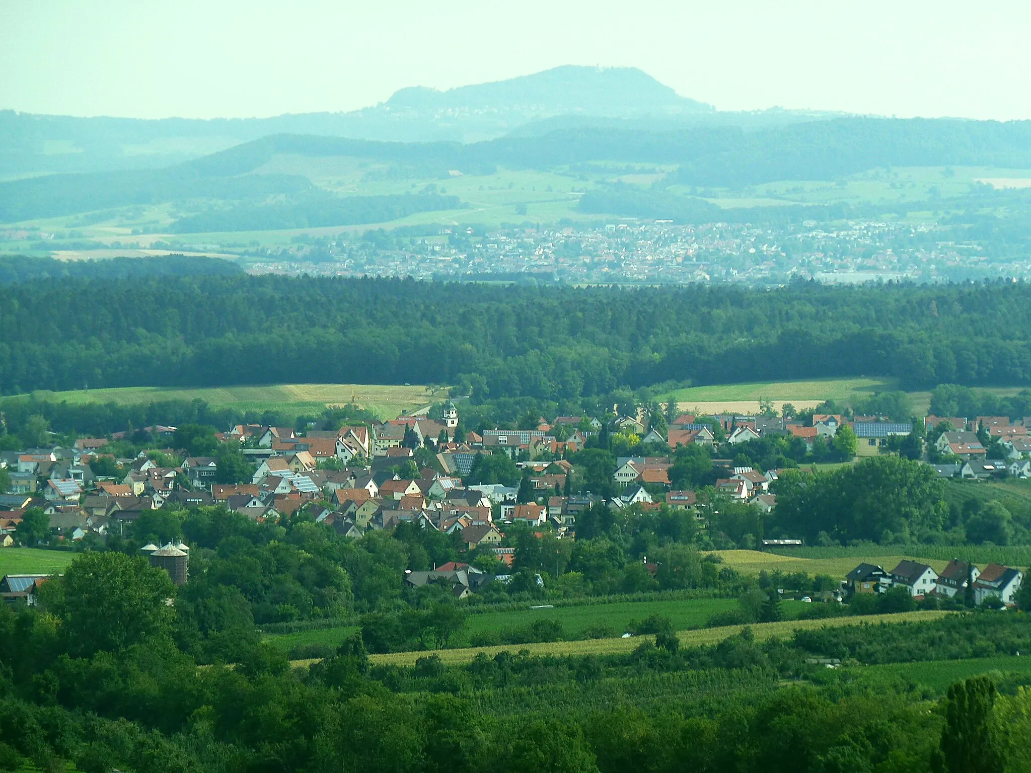 Photo showing: Blick auf Schlat, im Hintergrund Salach, ganz hinten (der) Rechberg