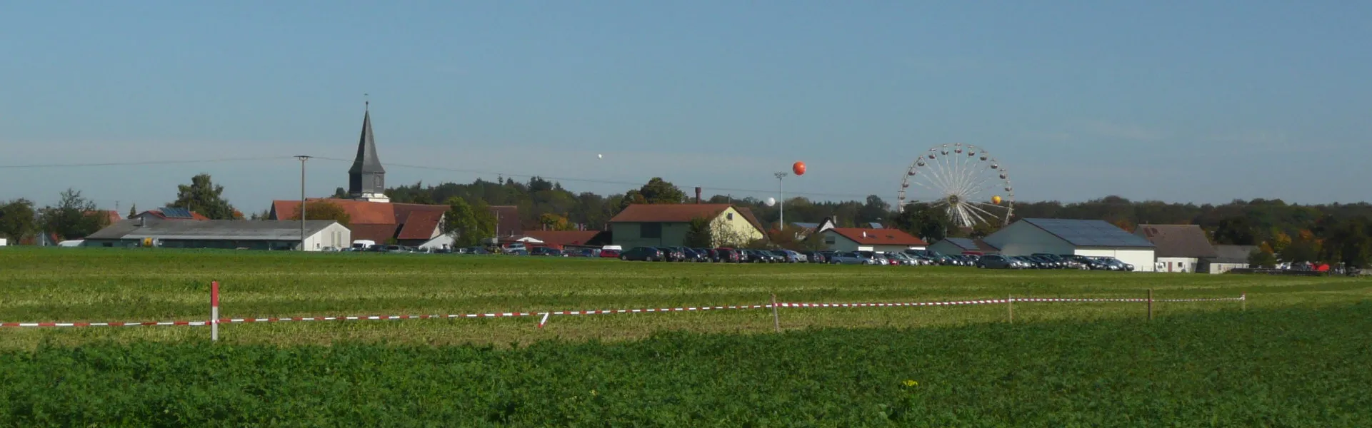 Photo showing: Musdorf zur Zeit der Muswiese, Oktober 2010