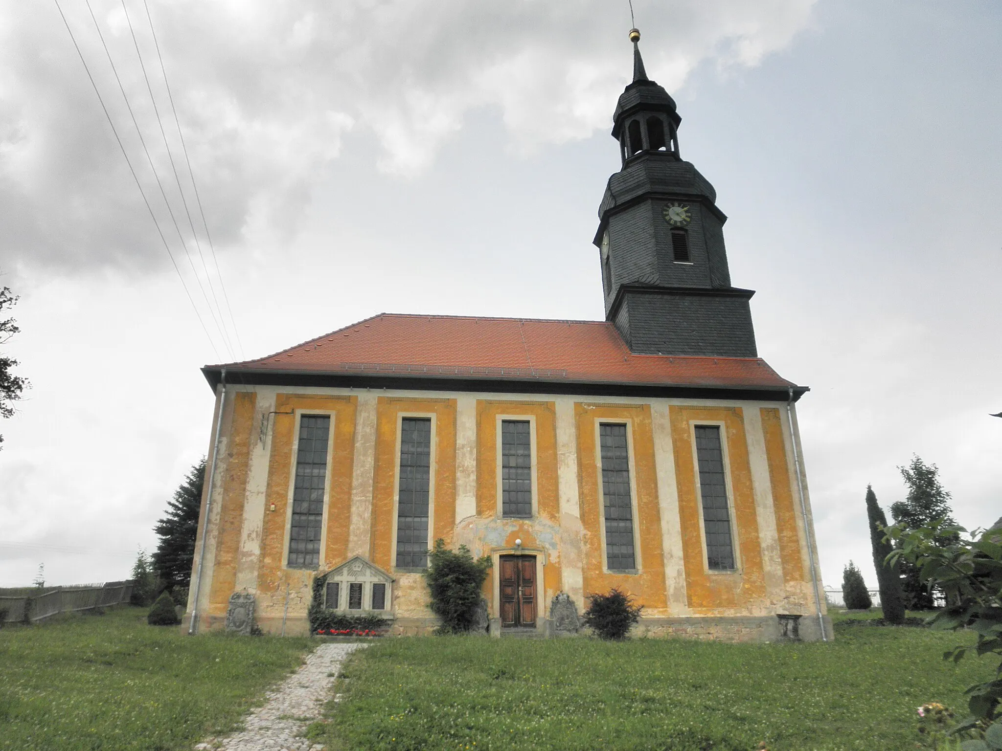 Photo showing: Church in Bremsnitz in Thuringia