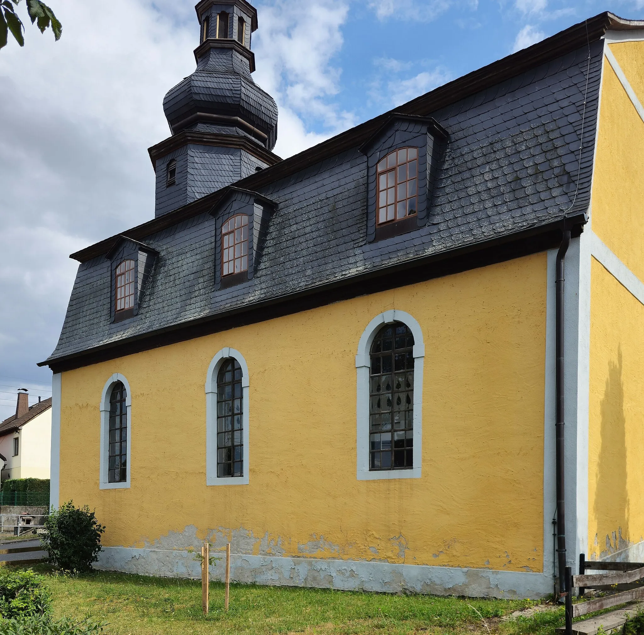 Photo showing: Evangelisch-lutherische Dorfkirche Dobian, Gemeinde Krölpa, Saale-Orla-Kreis, Thüringen, Deutschland